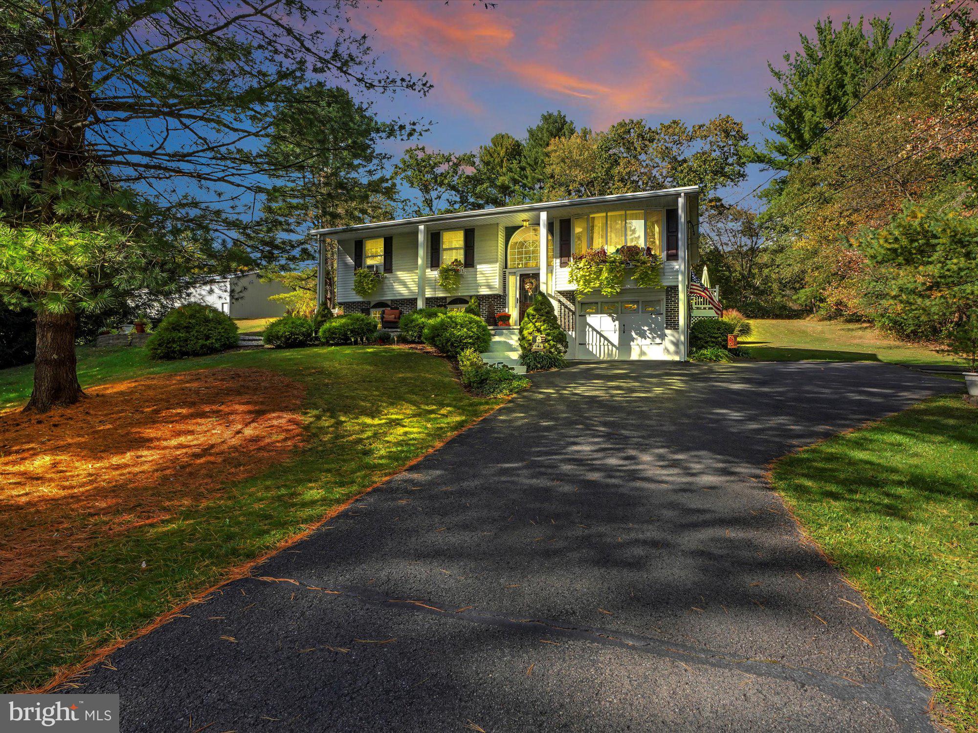 WILLIAMSTOWN - Residential