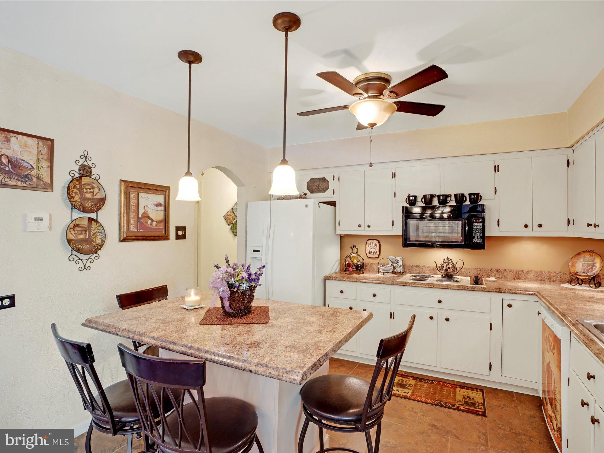 WILLIAMSTOWN - Residential
