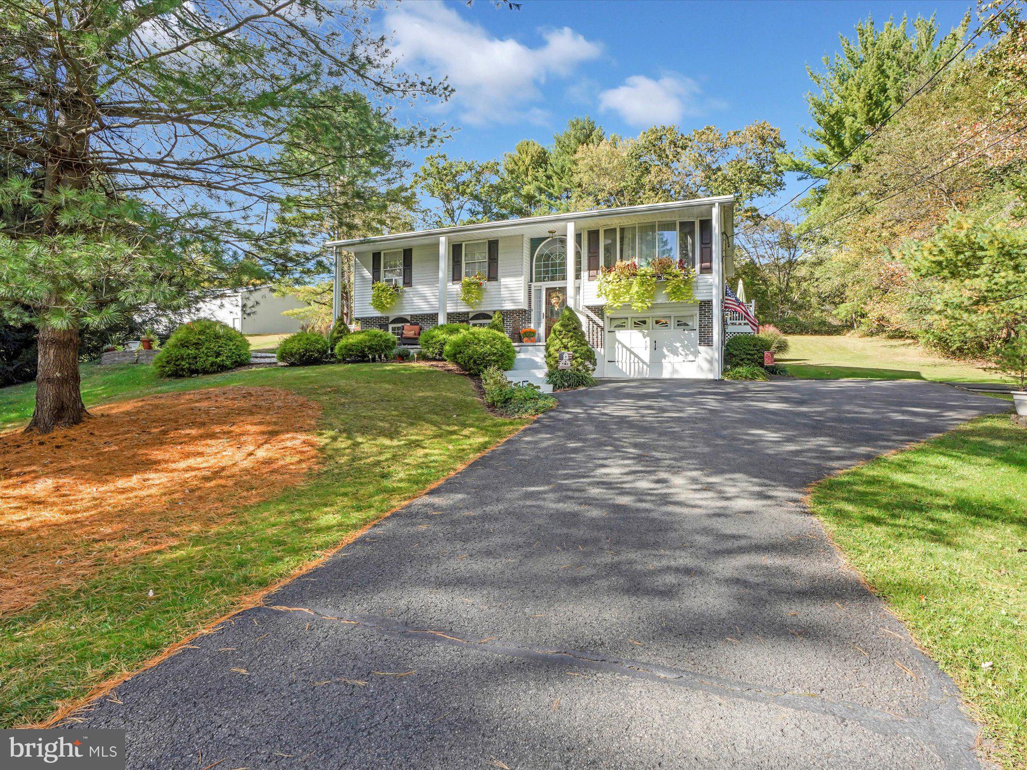 WILLIAMSTOWN - Residential