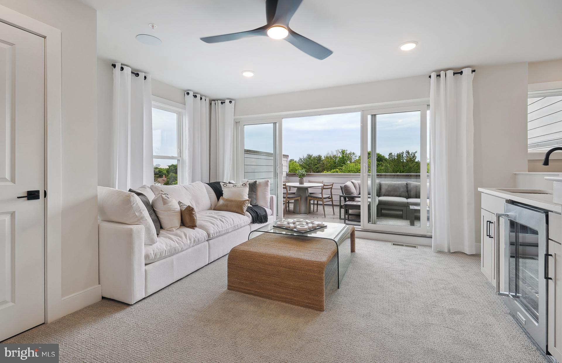 OVERLOOK AT FAIRFAX BOULEVARD - Residential