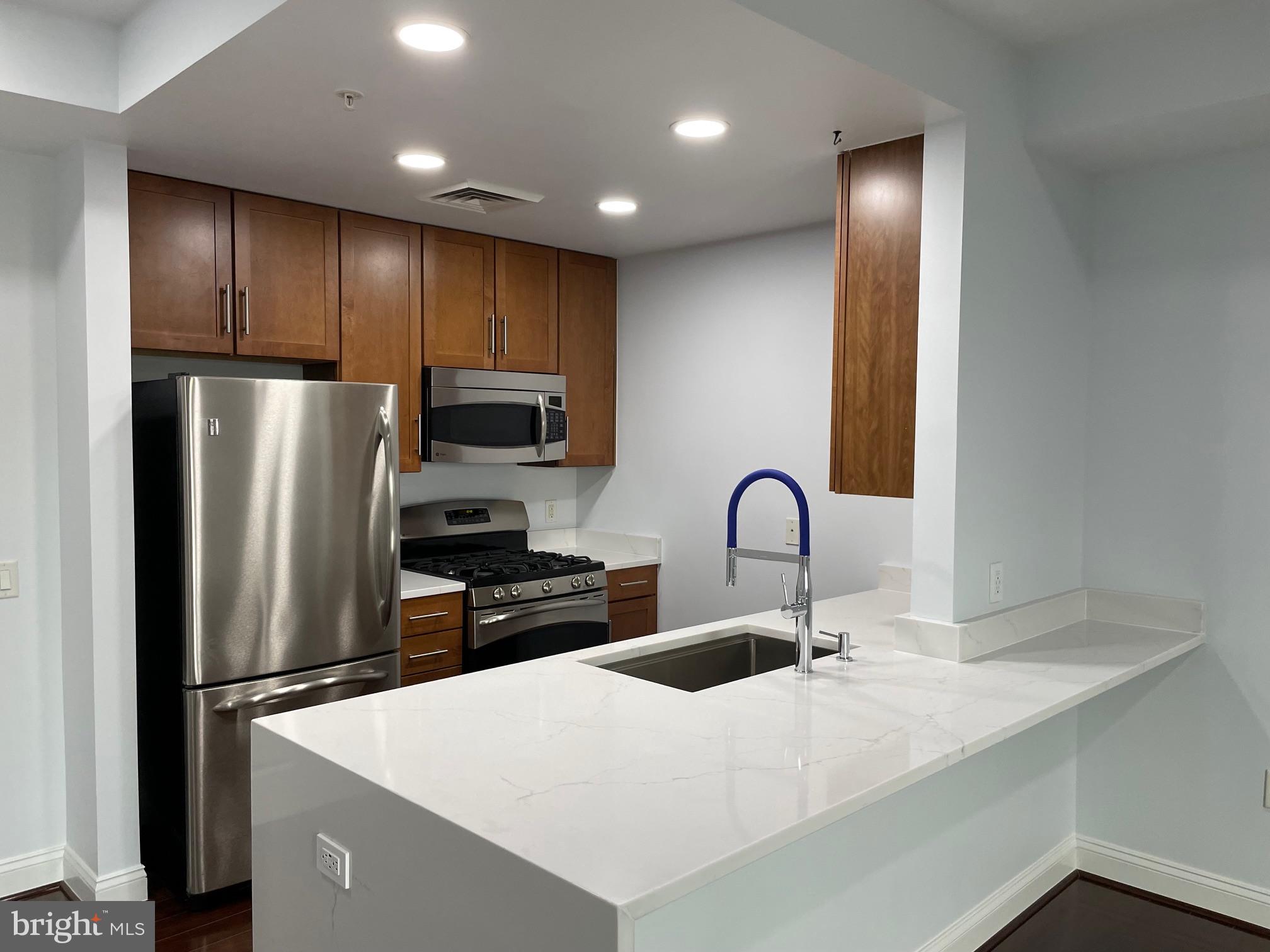 THE MONARCH - Residential Lease
