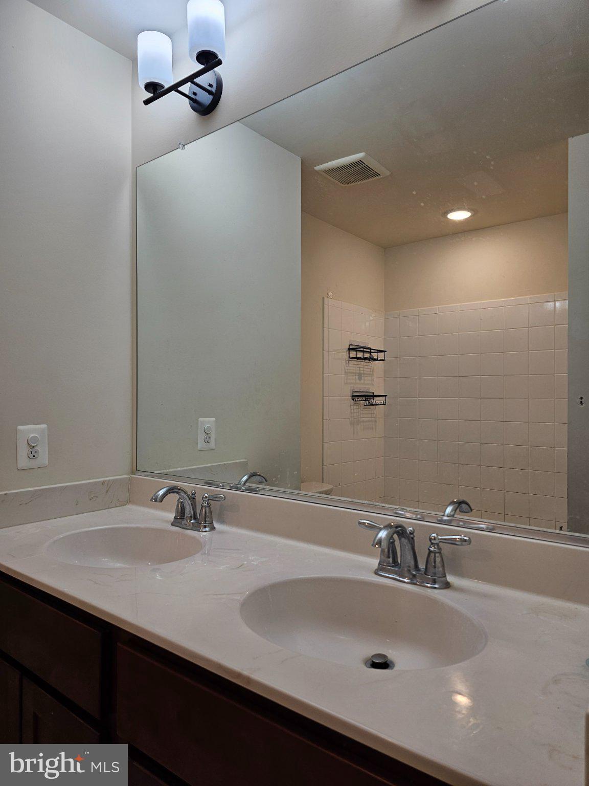 WAVERLEY VIEW - Residential
