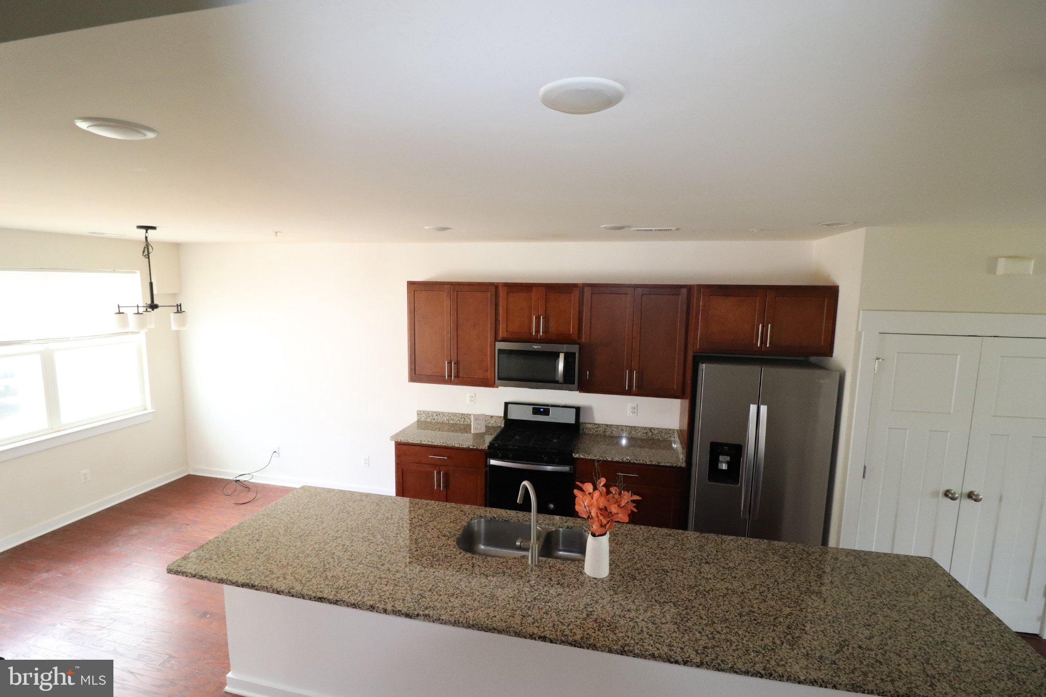 WAVERLEY VIEW - Residential