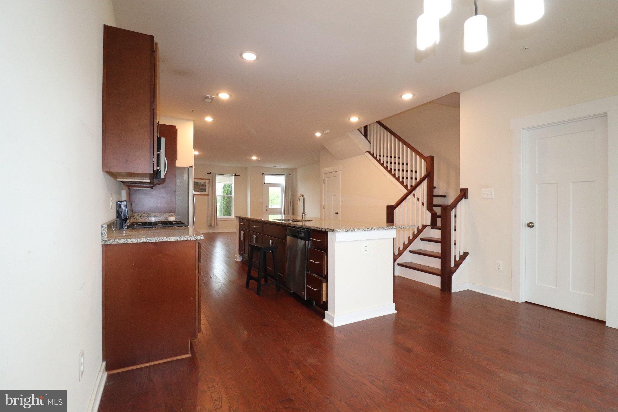 WAVERLEY VIEW - Residential