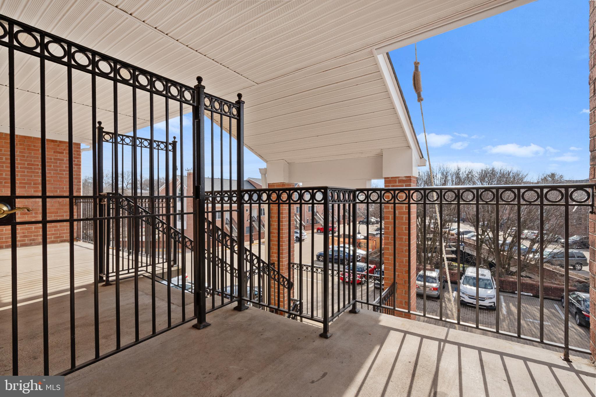 FALLS STATION - Residential