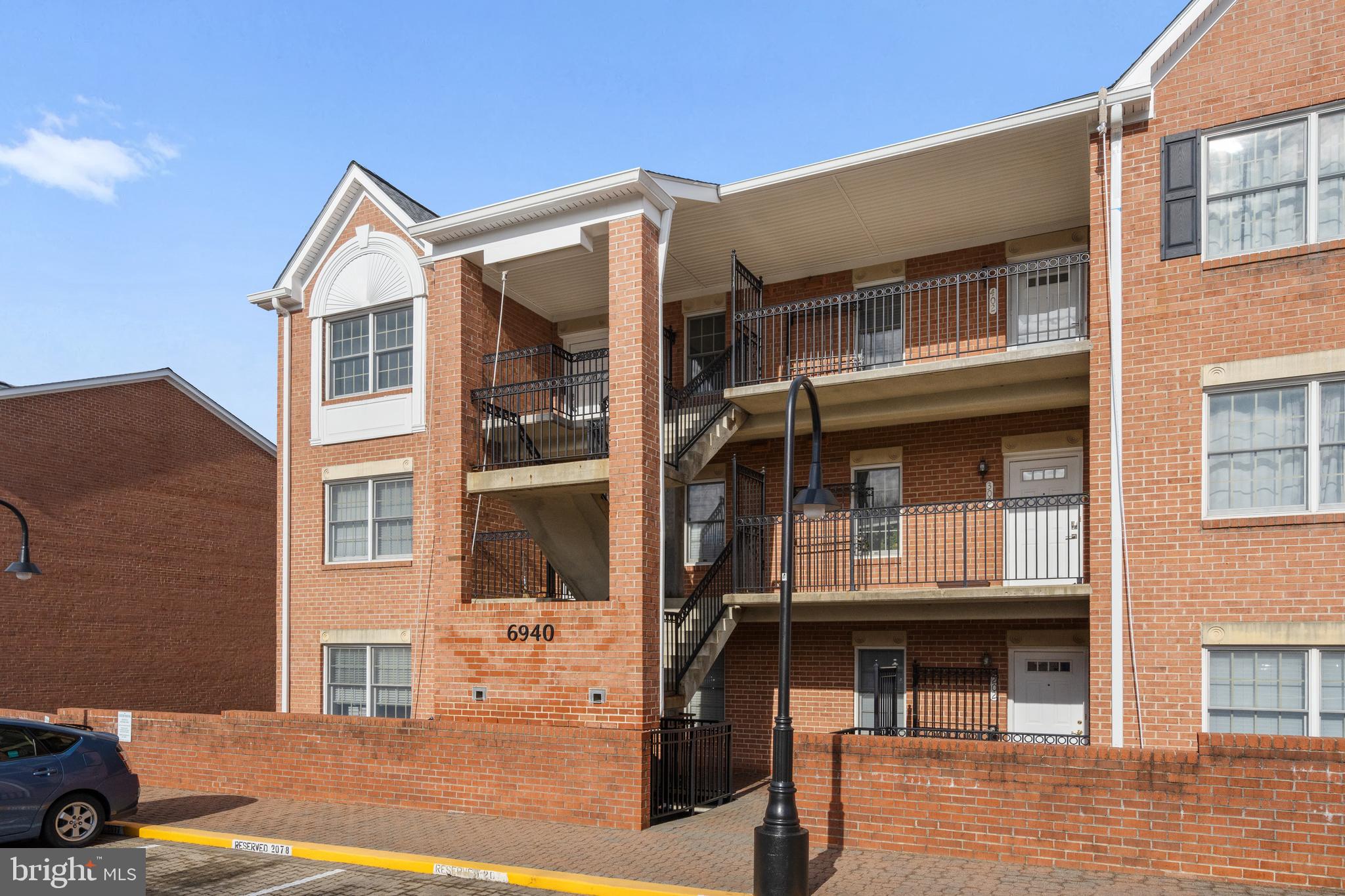 FALLS STATION - Residential