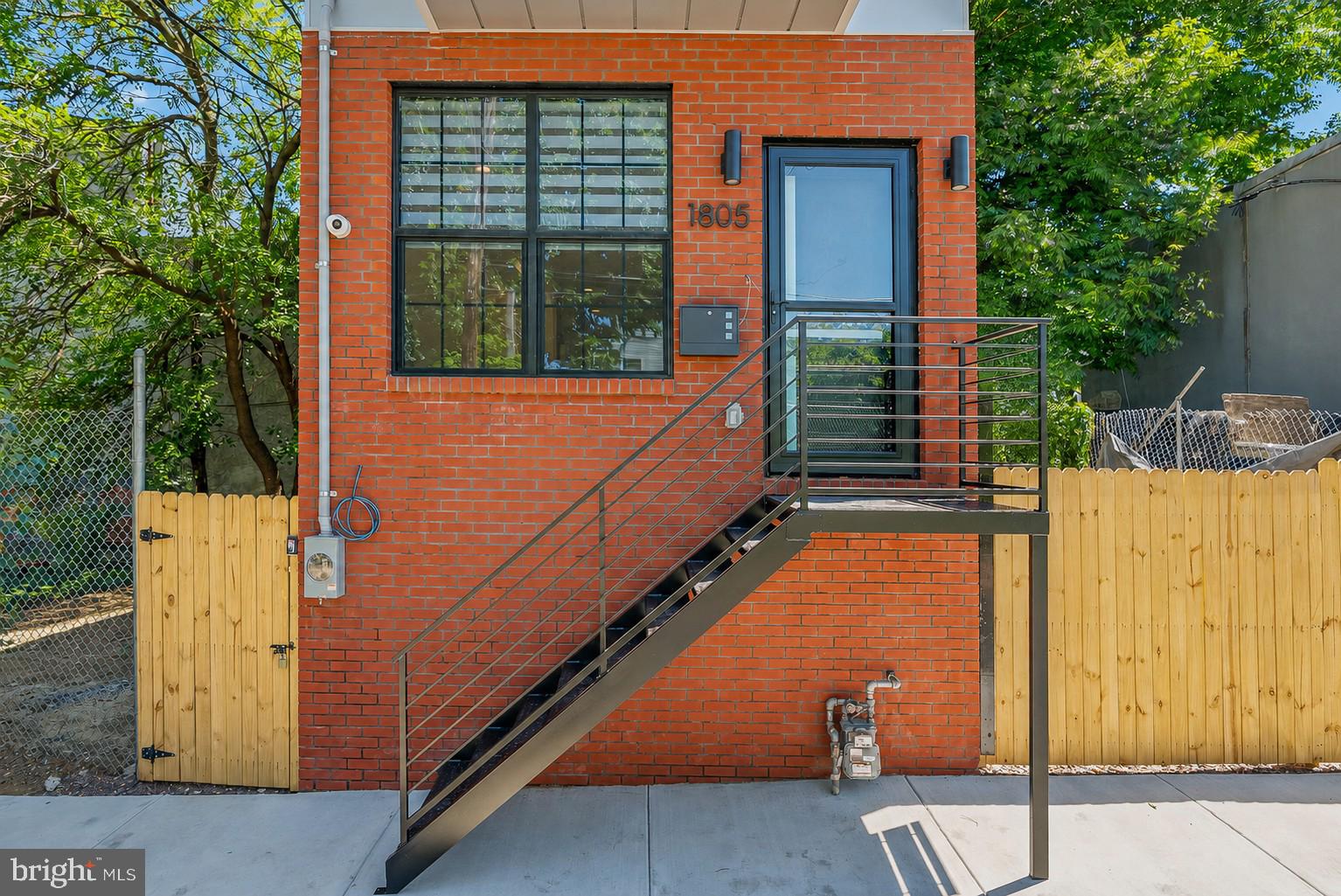 KENSINGTON - Residential