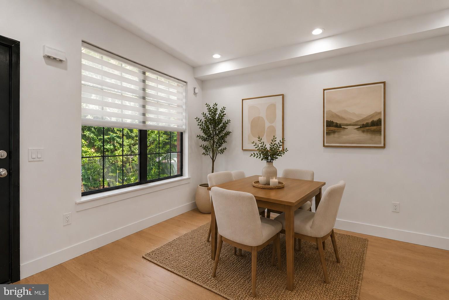 KENSINGTON - Residential