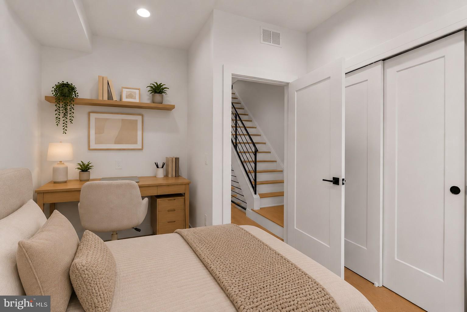 KENSINGTON - Residential