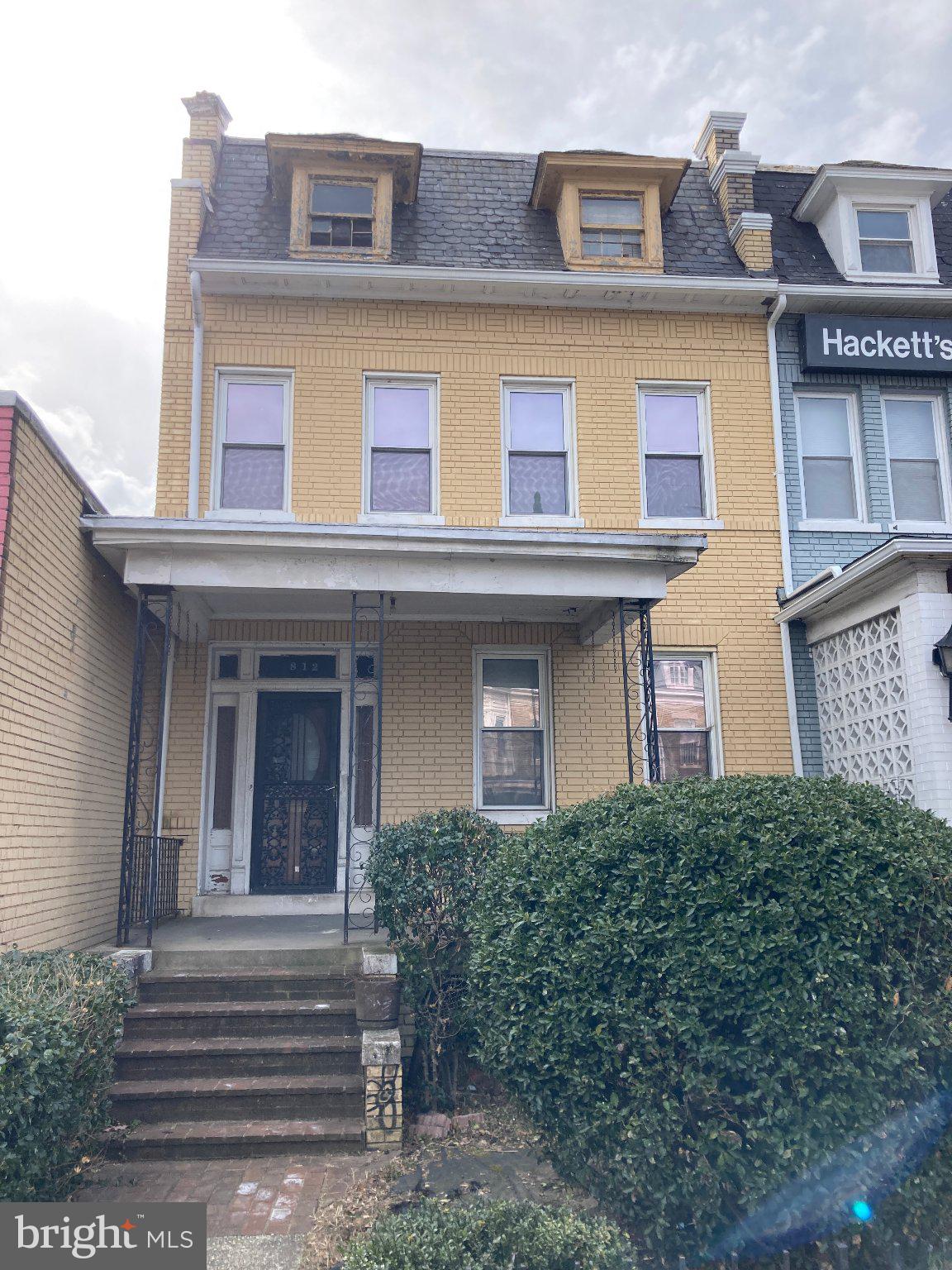 PETWORTH - Commercial Sale