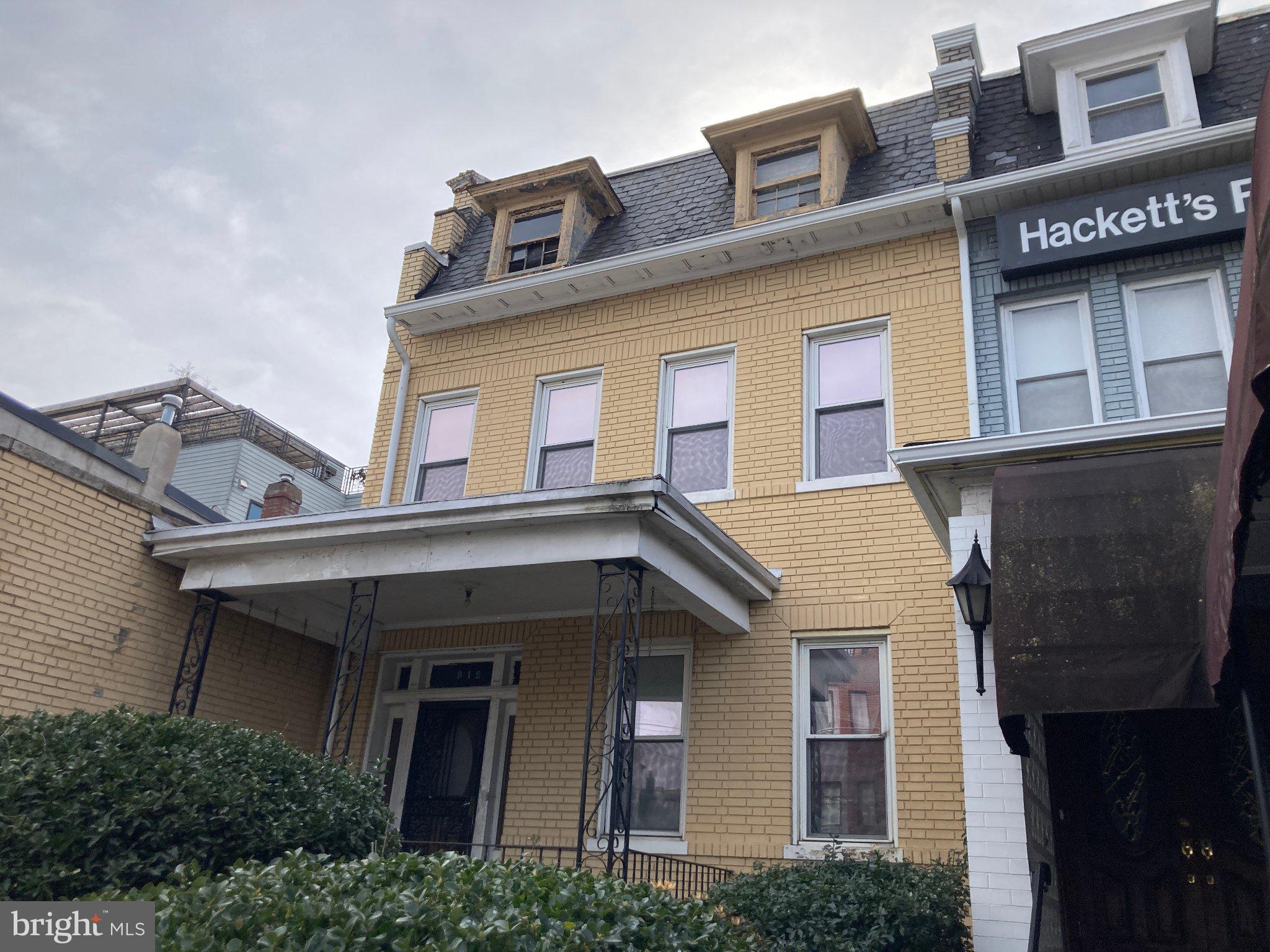 PETWORTH - Commercial Sale