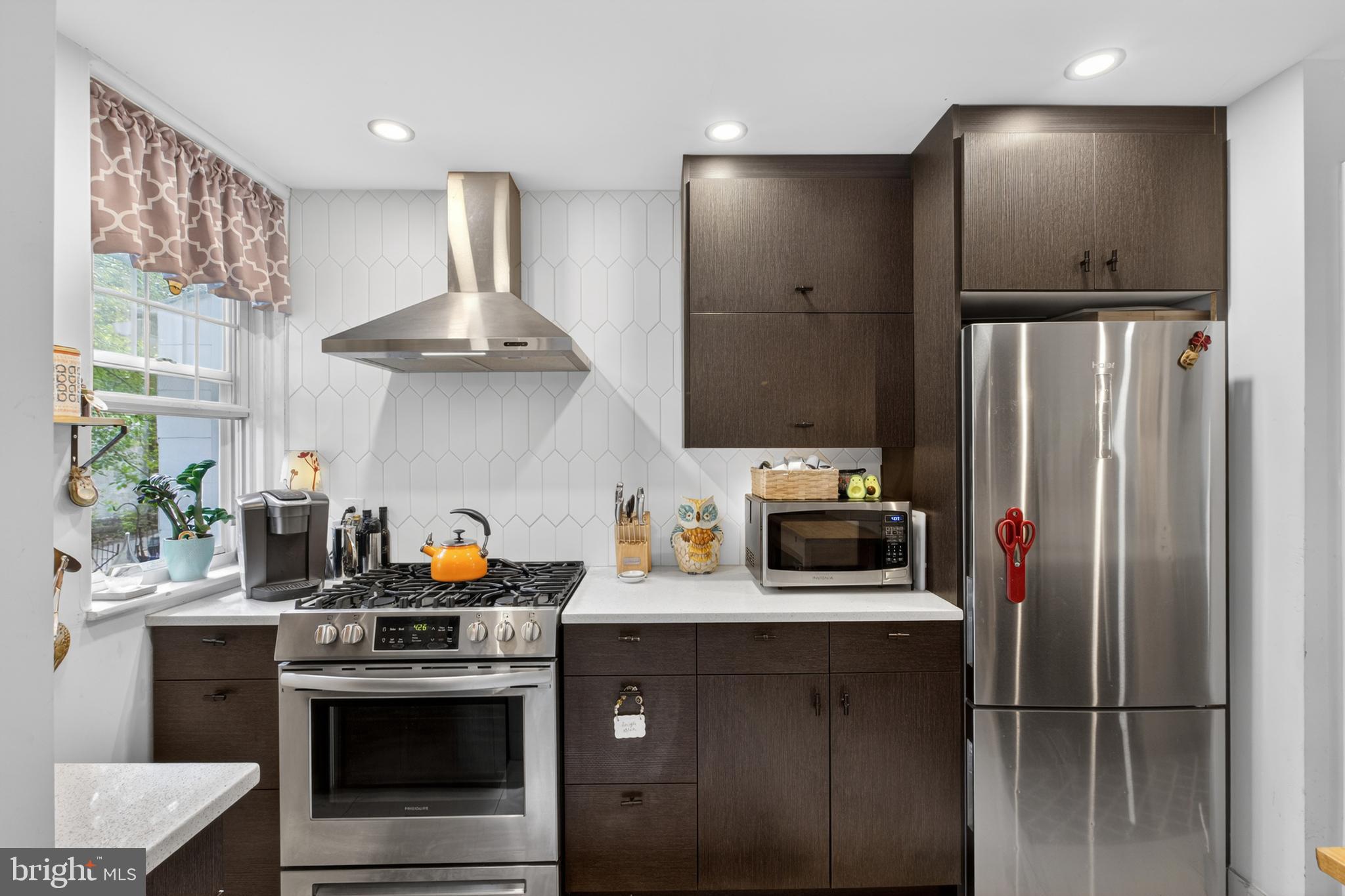 CHESTNUT HILL - Residential