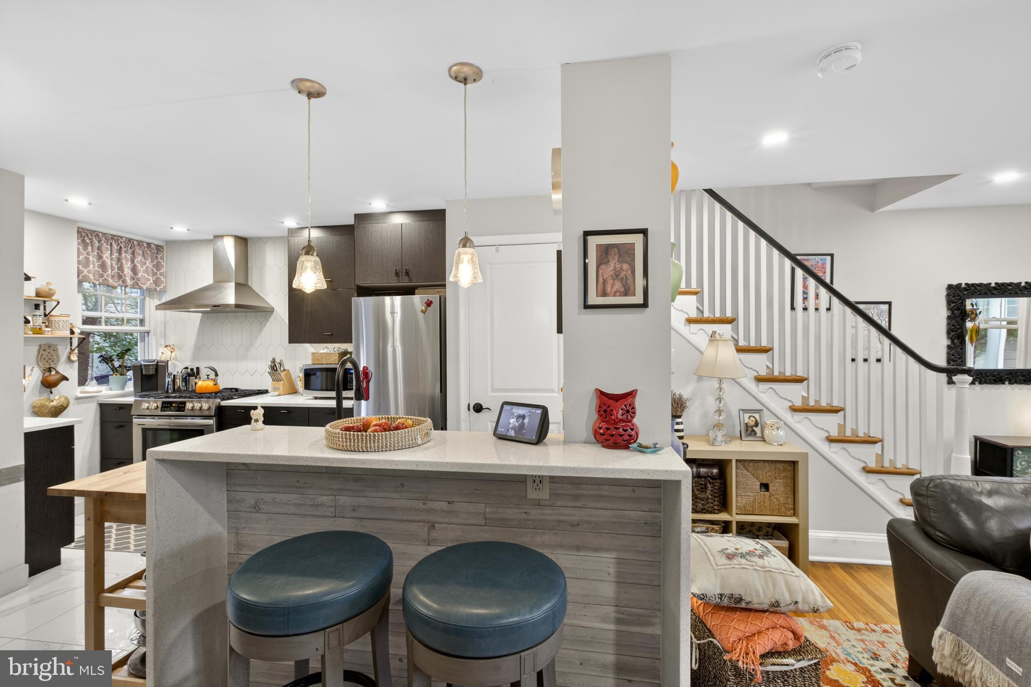 CHESTNUT HILL - Residential
