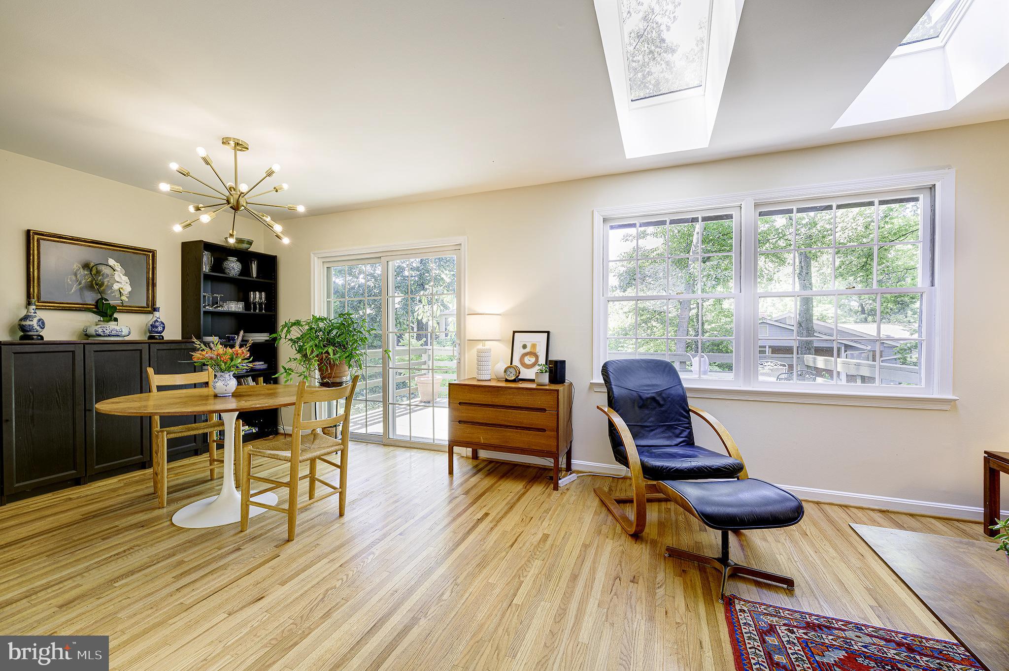 LAKESIDE - Residential