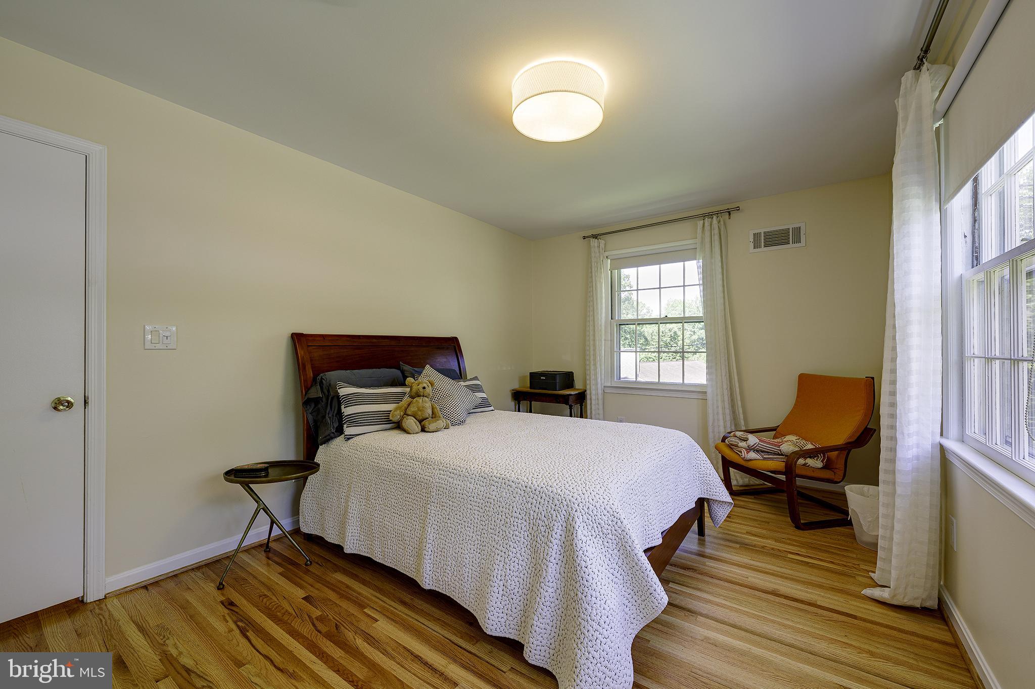 LAKESIDE - Residential