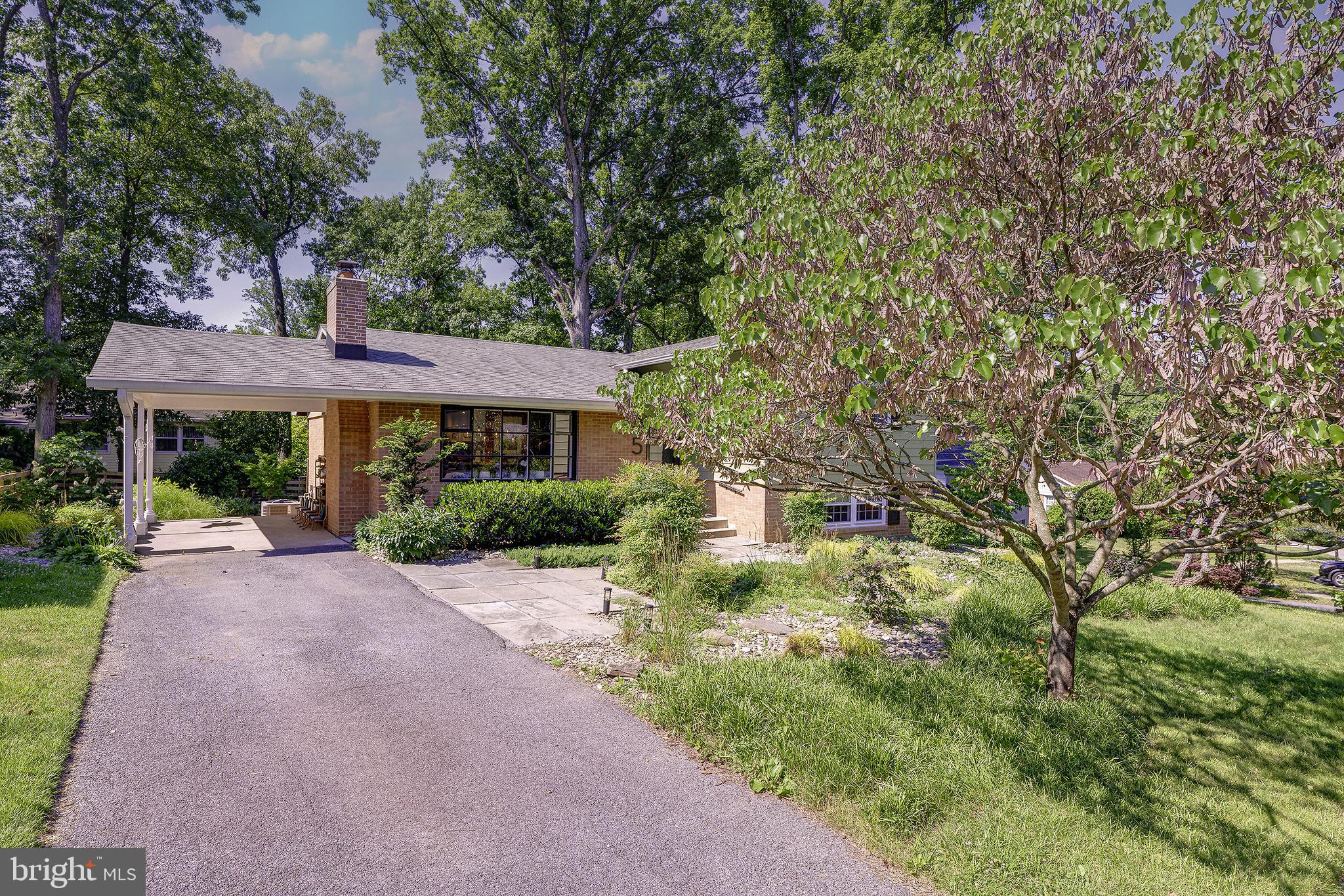 LAKESIDE - Residential
