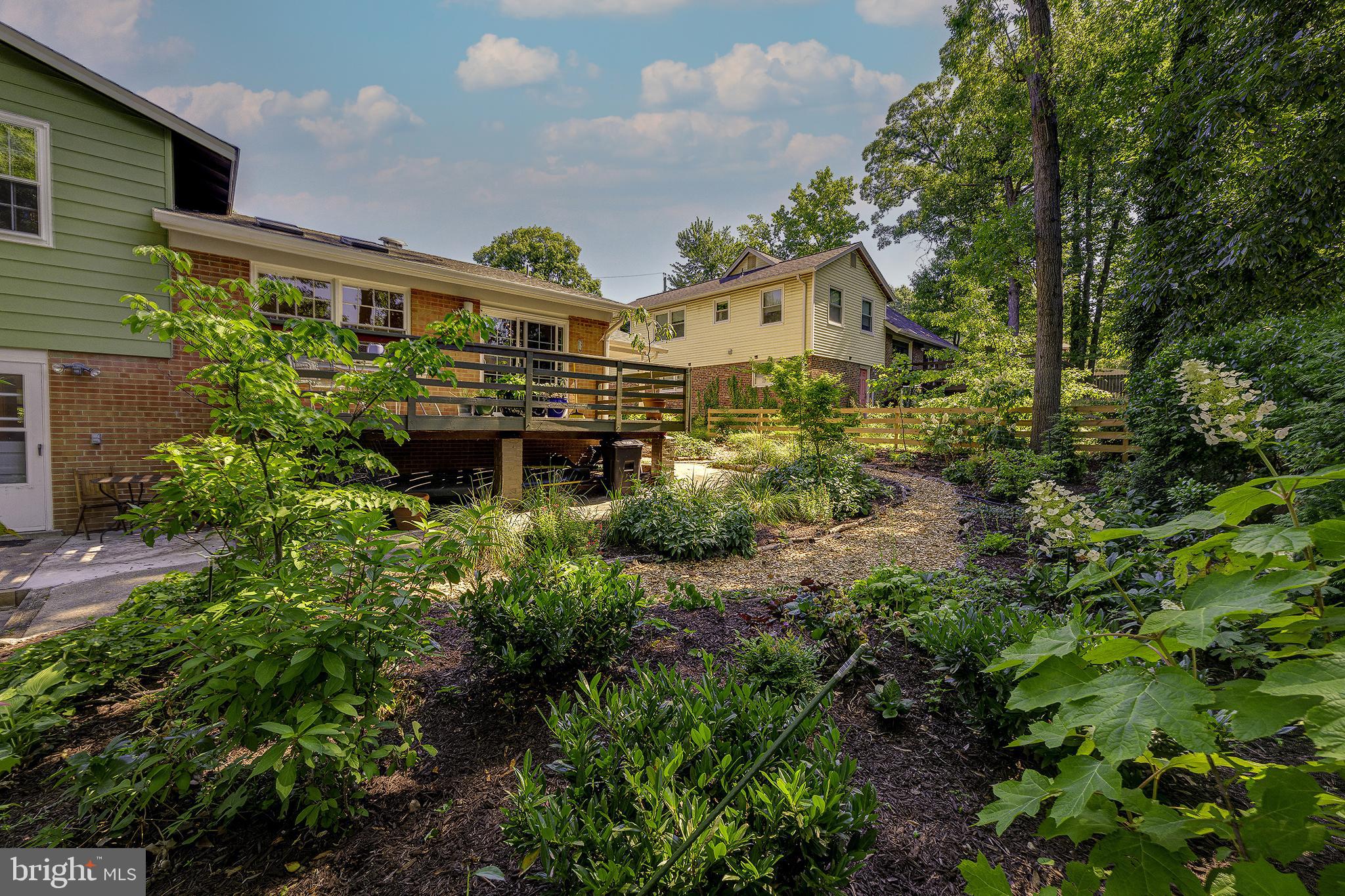 LAKESIDE - Residential