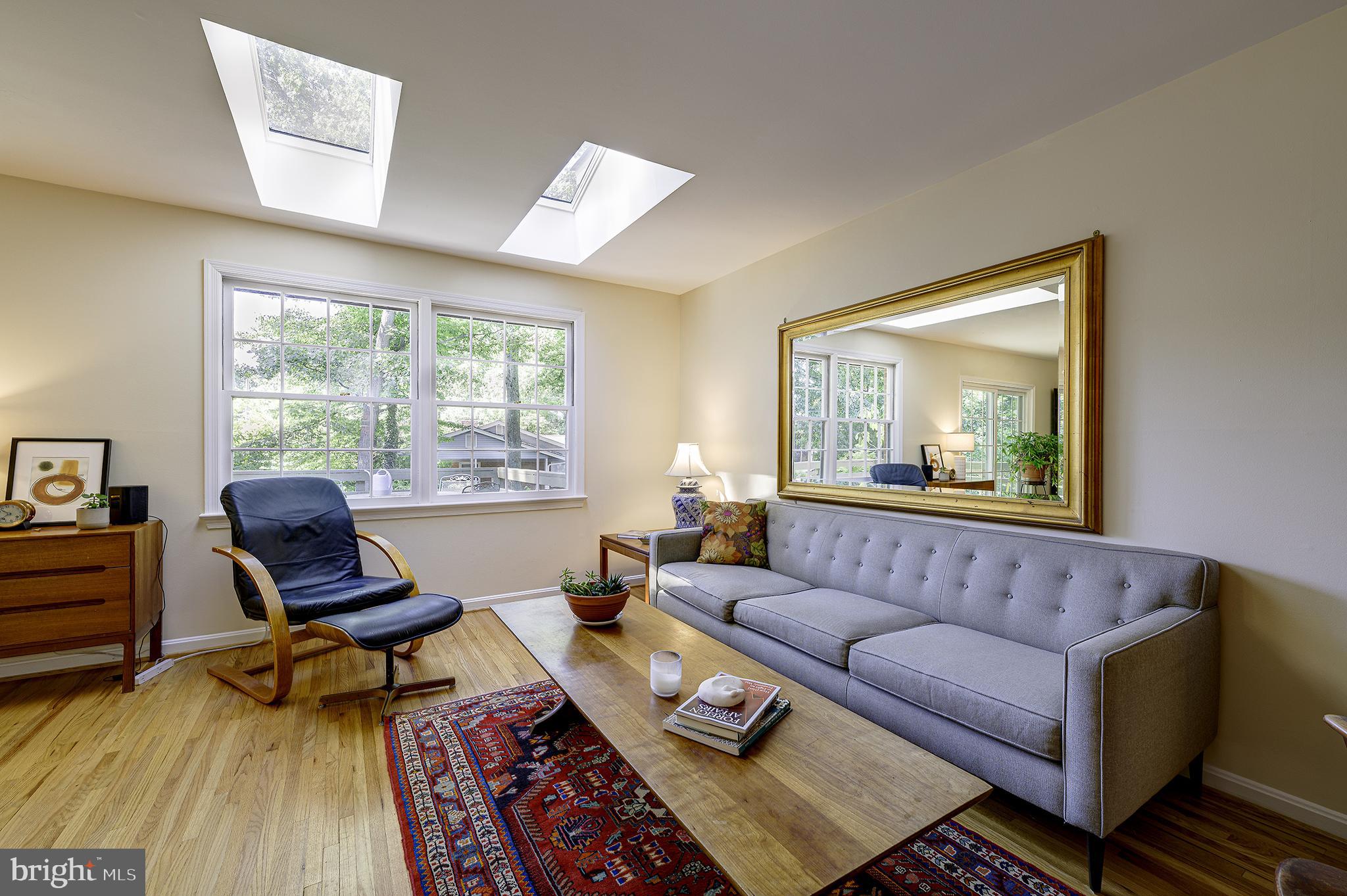LAKESIDE - Residential