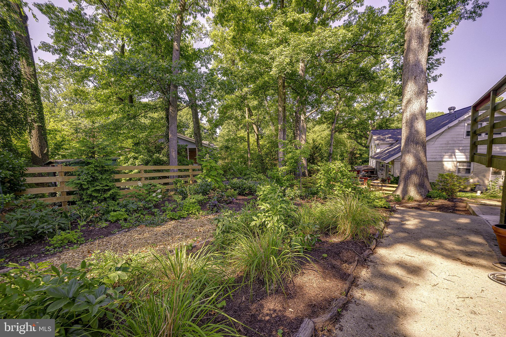 LAKESIDE - Residential