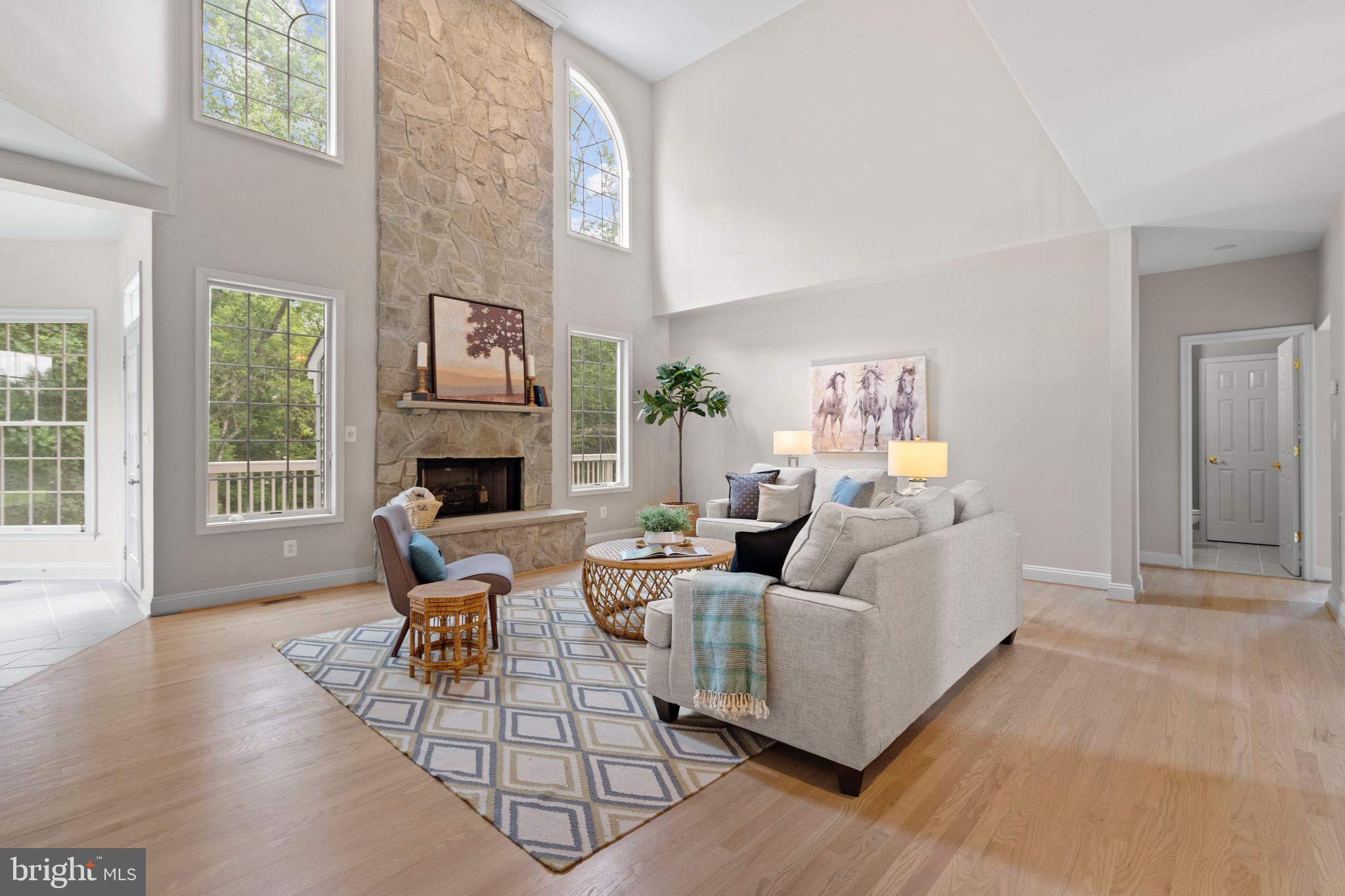 HUNTING HILLS - Residential