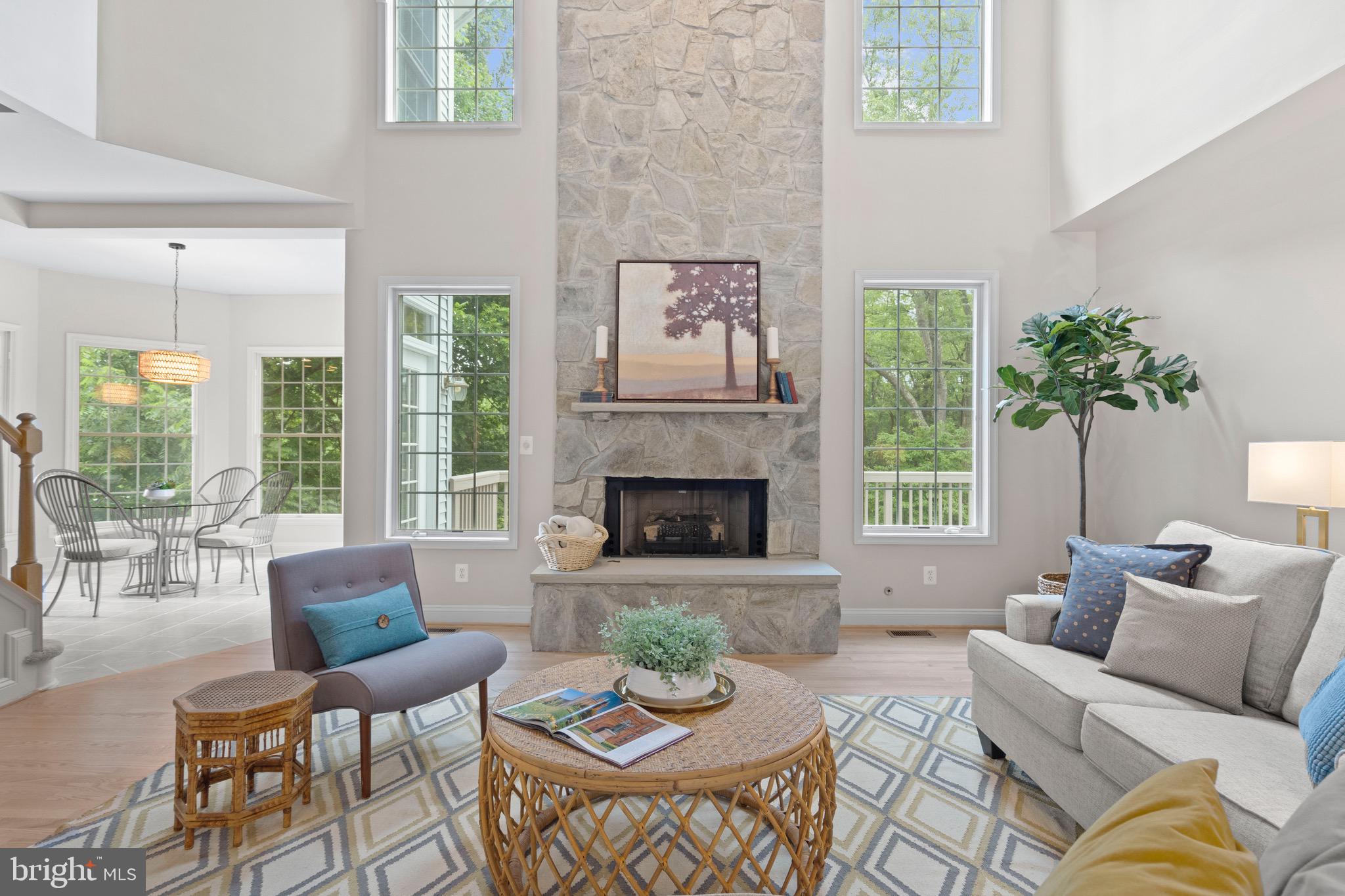 HUNTING HILLS - Residential