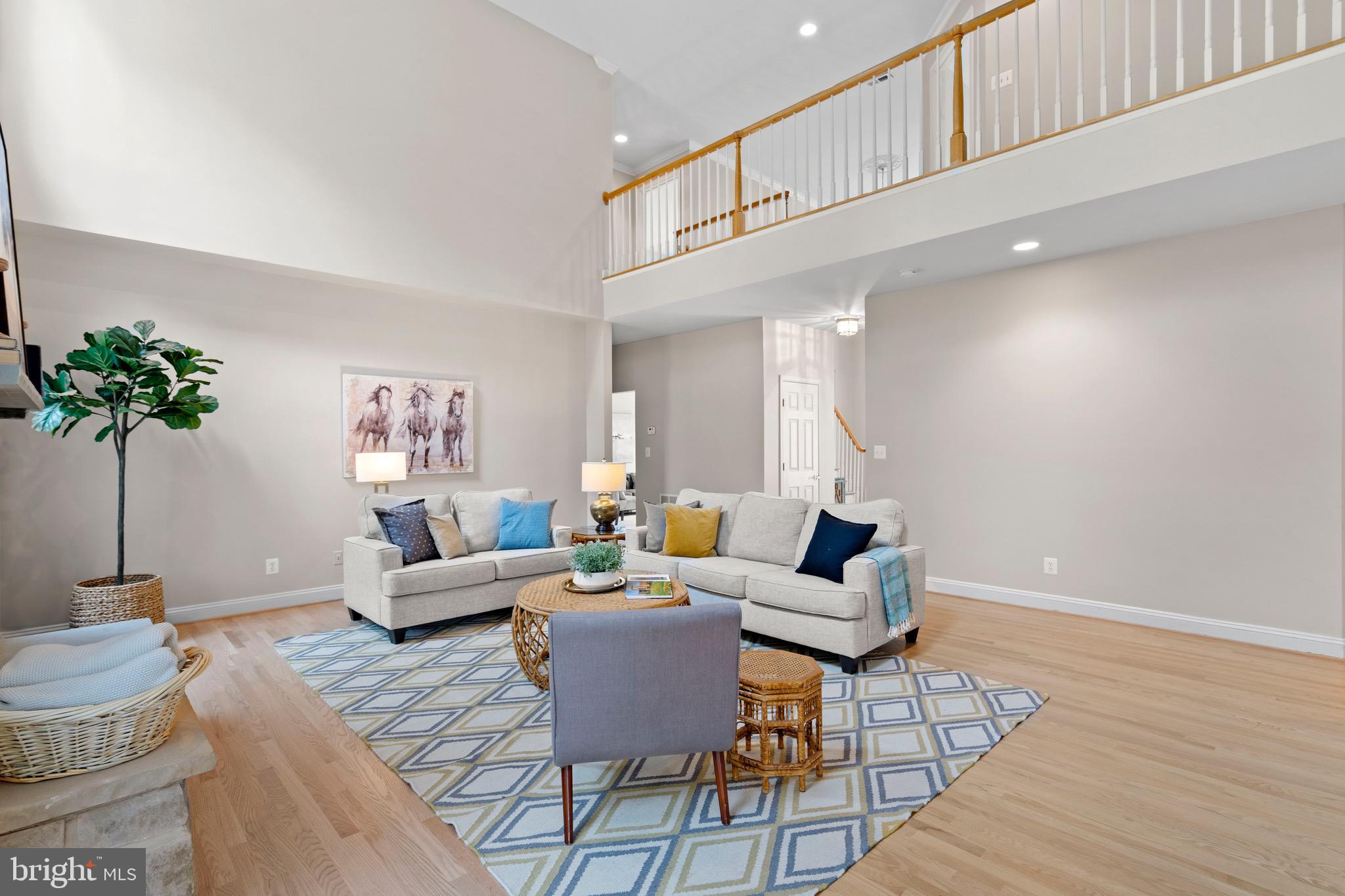 HUNTING HILLS - Residential