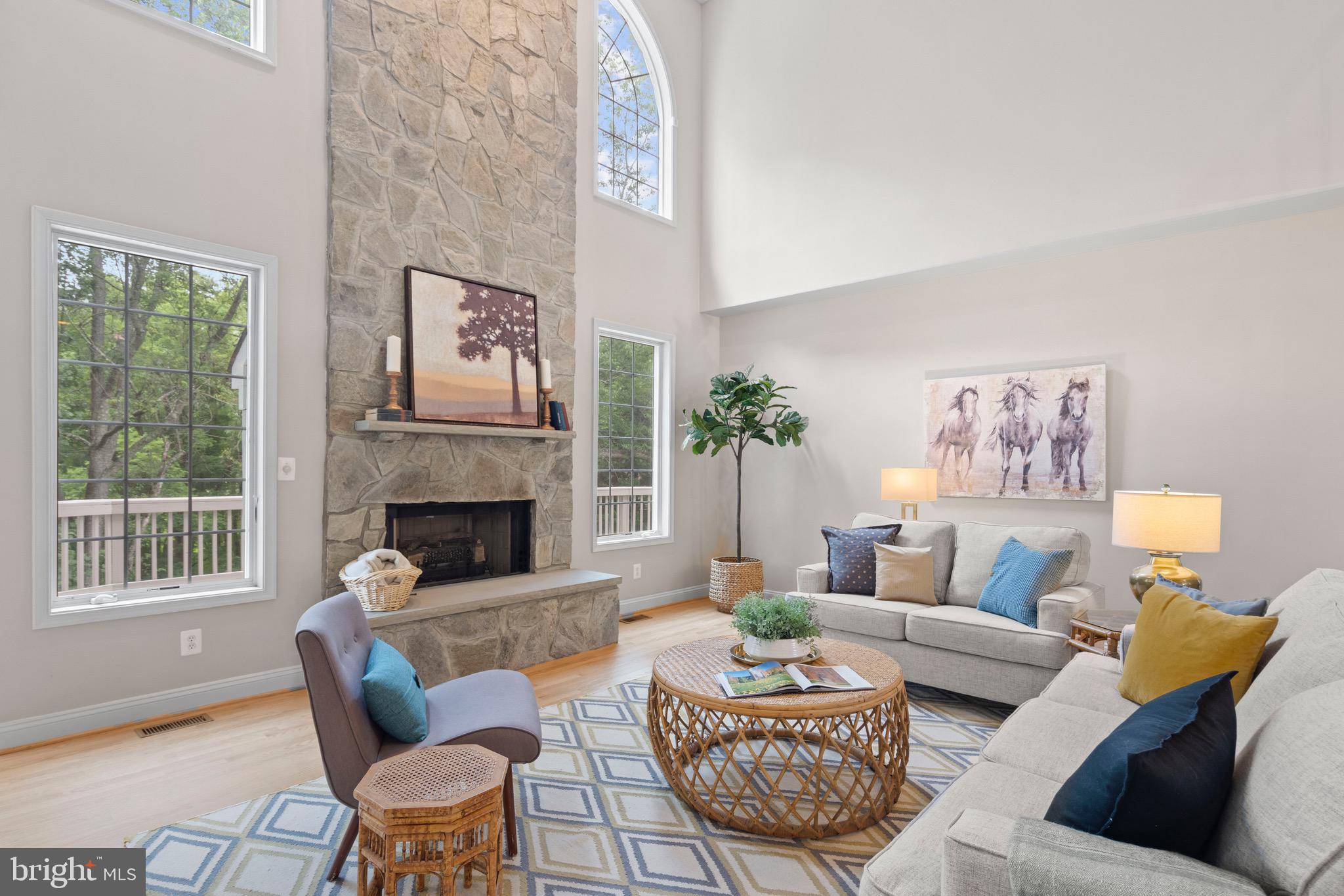 HUNTING HILLS - Residential