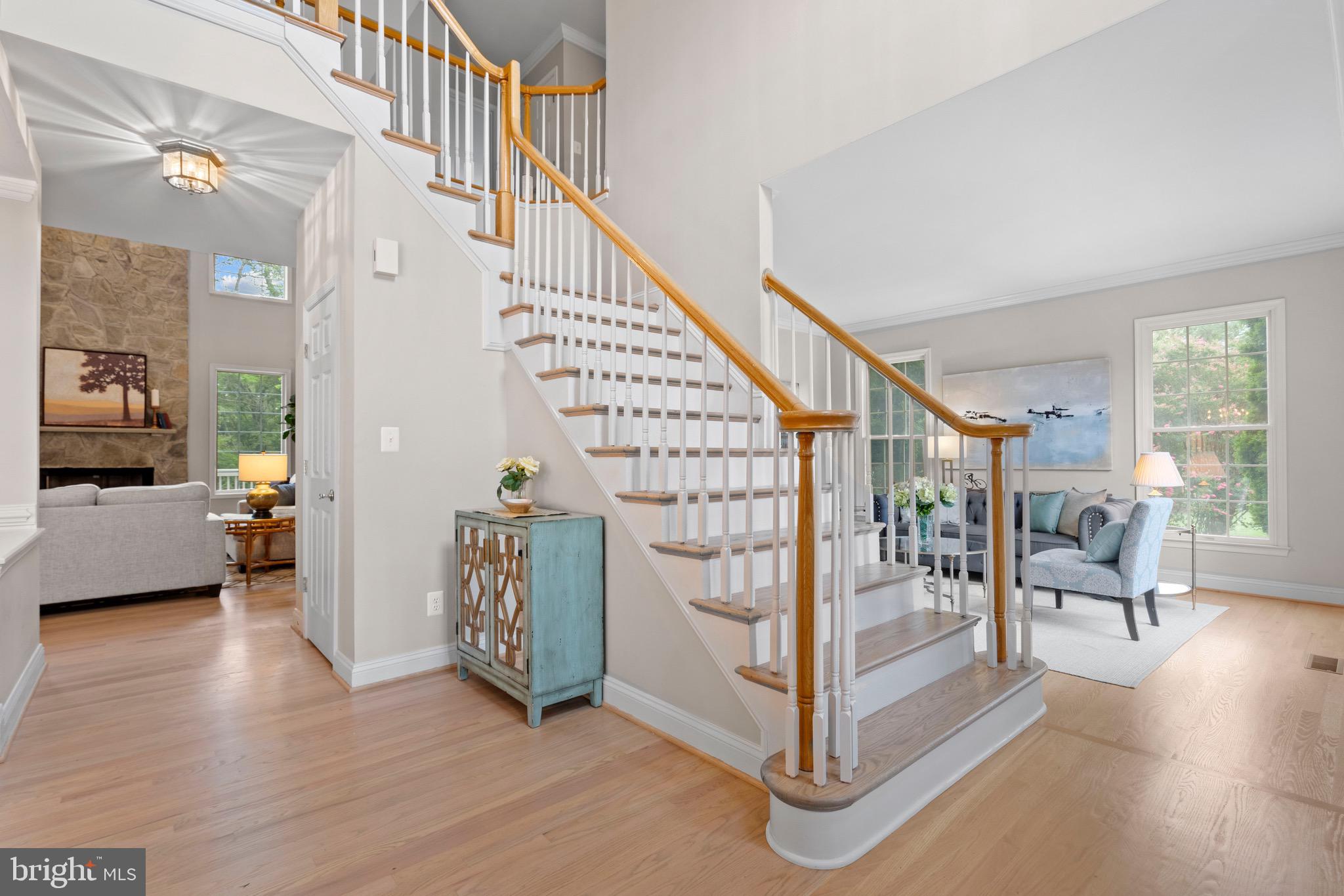 HUNTING HILLS - Residential