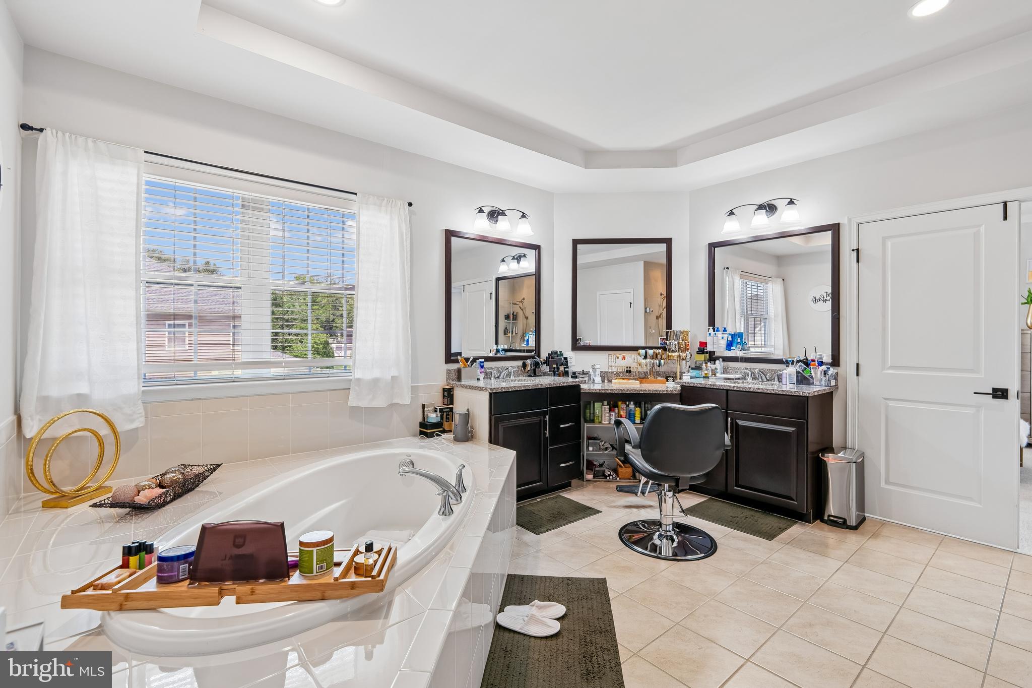 OAK CREEK CLUB - Residential