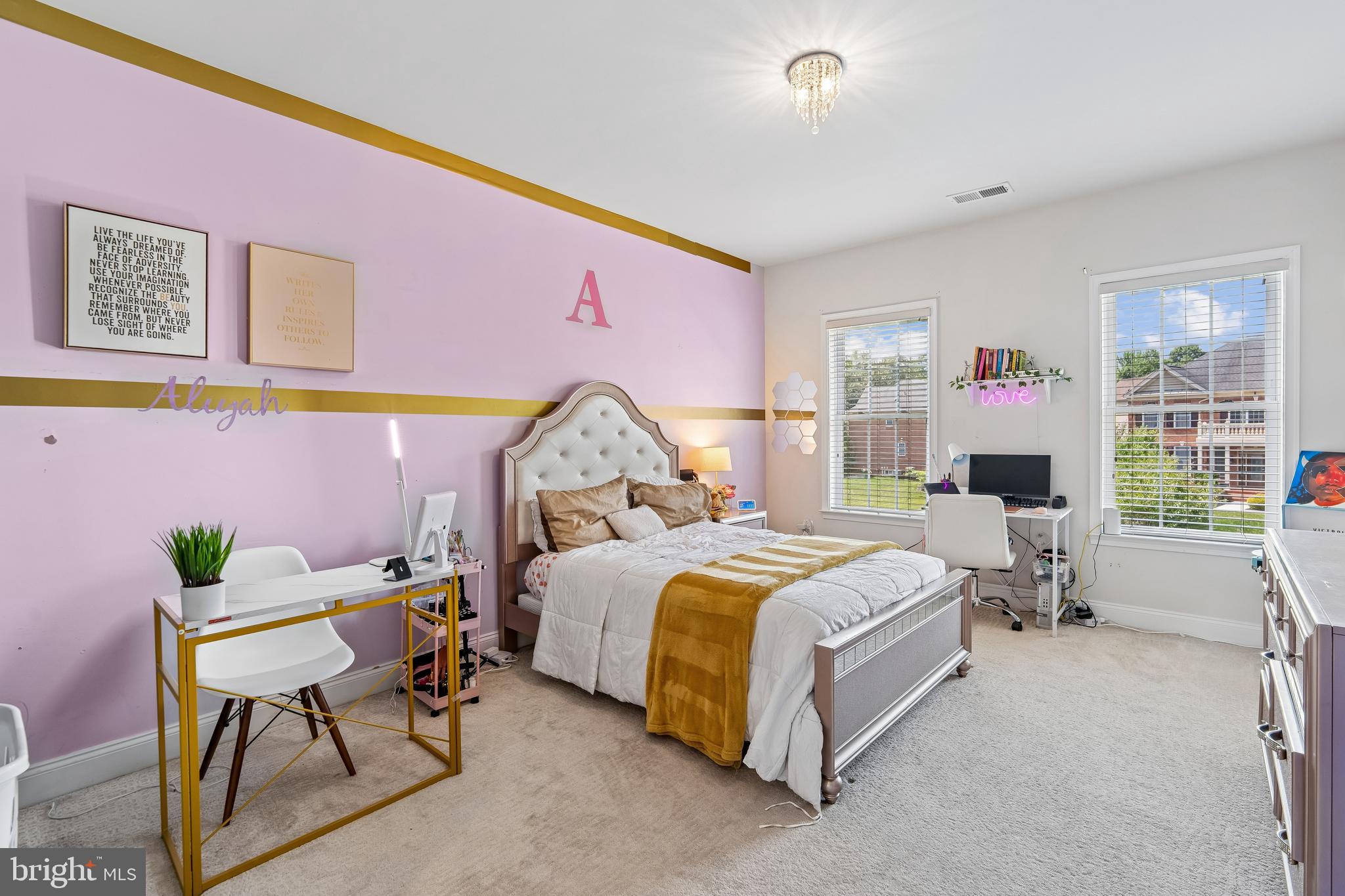 OAK CREEK CLUB - Residential