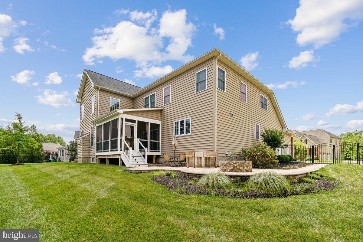 OAK CREEK CLUB - Residential