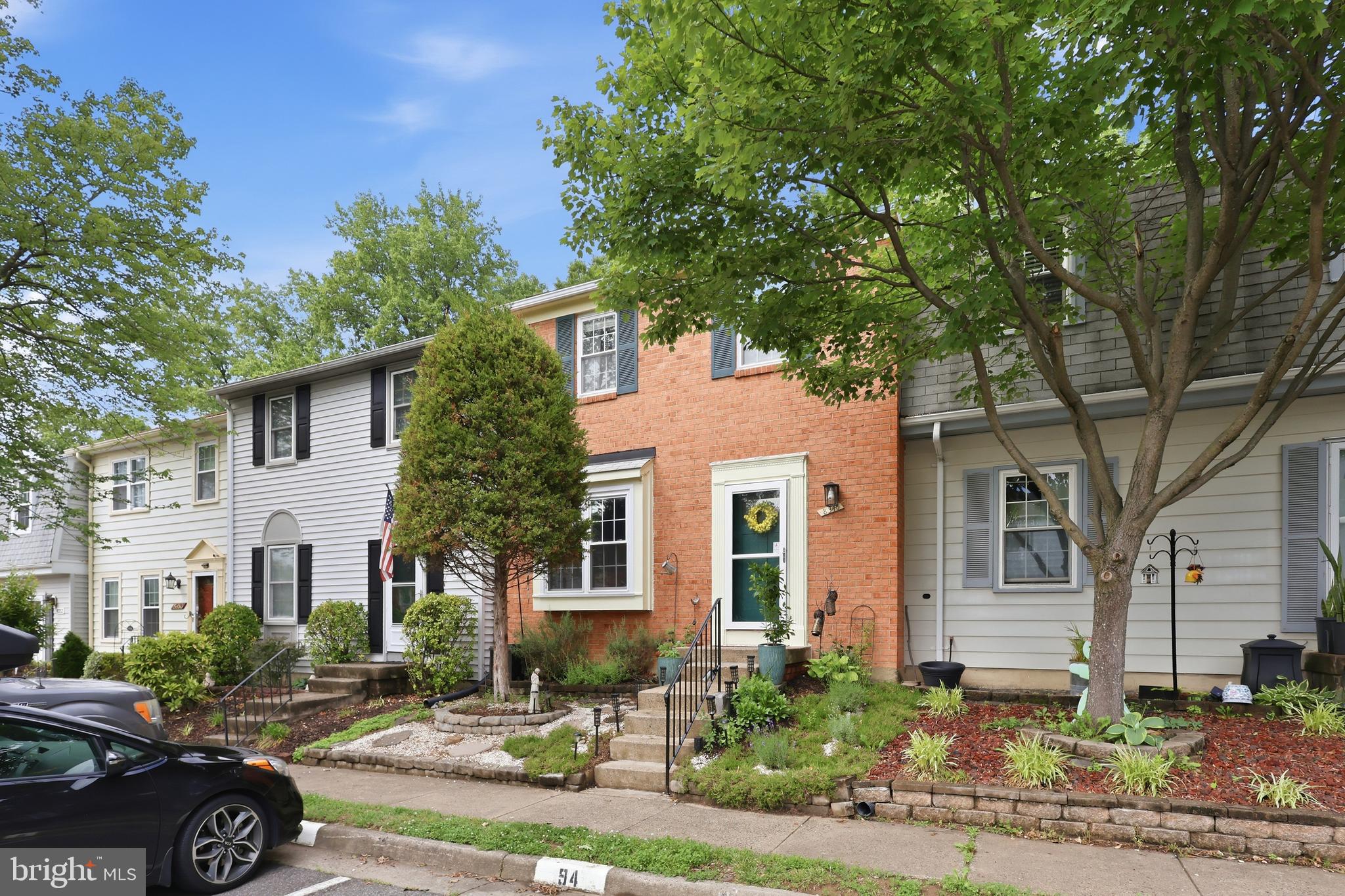 PINEWOOD STATION - Residential