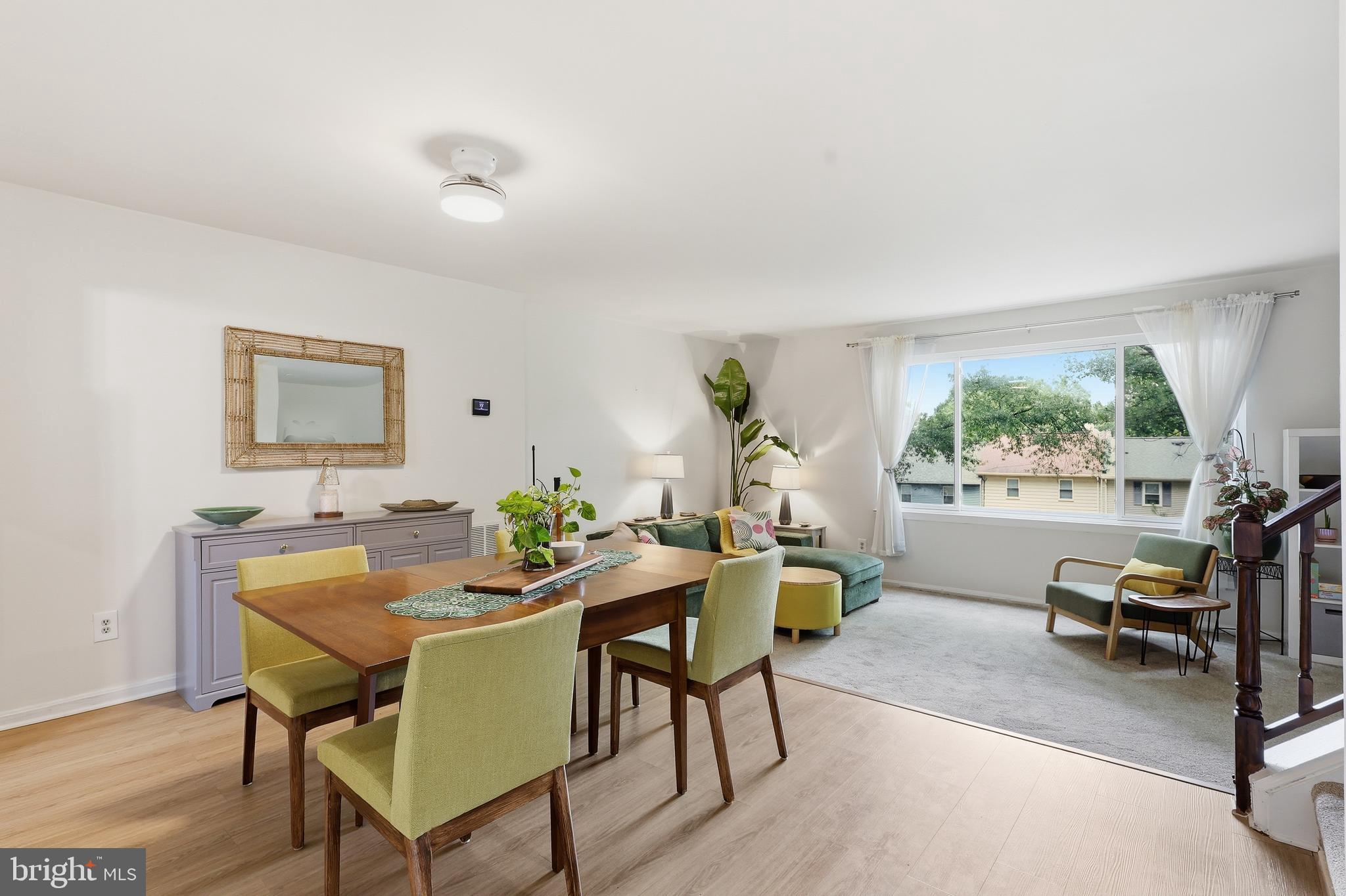 PINEWOOD STATION - Residential