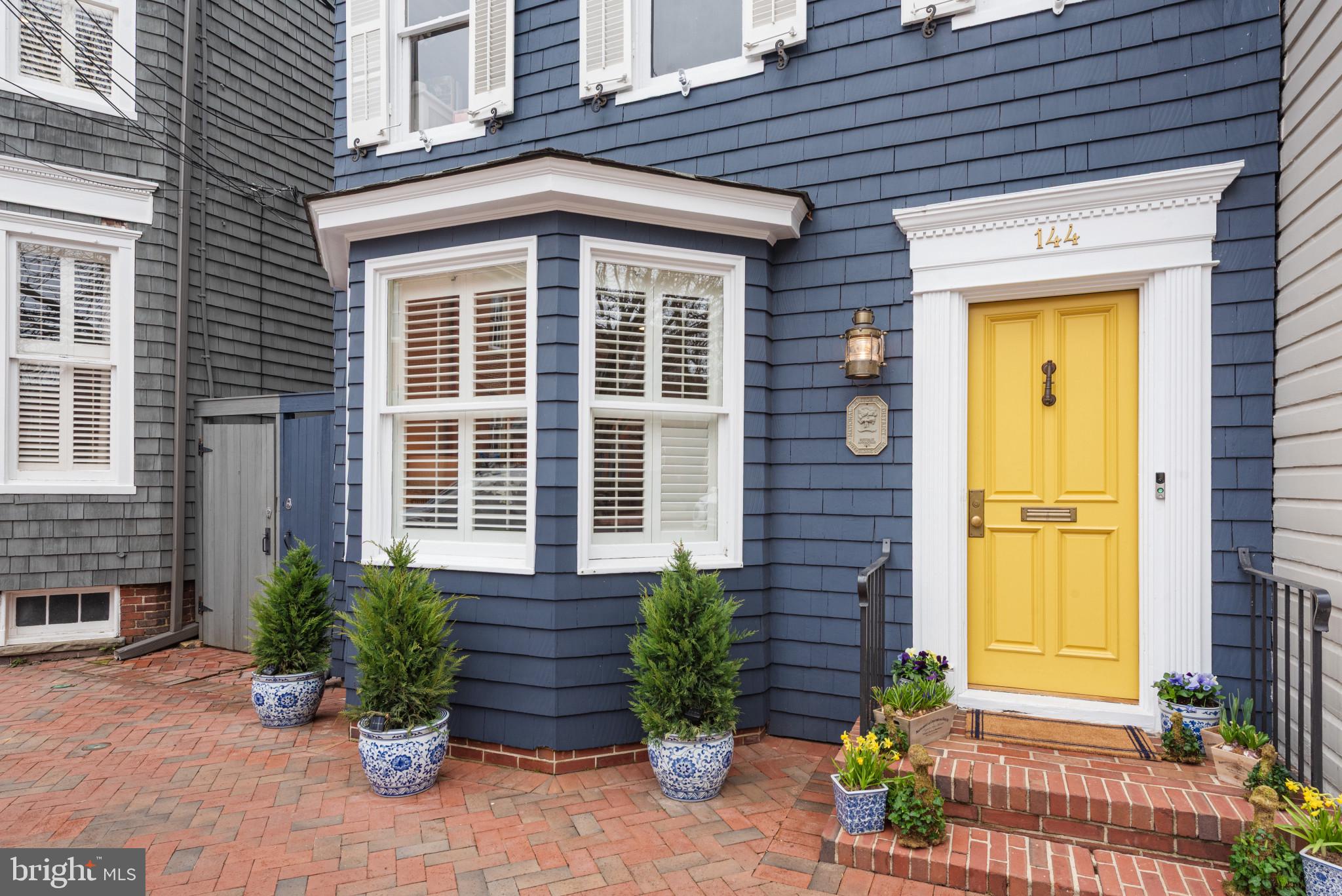 HISTORIC DISTRICT - Residential