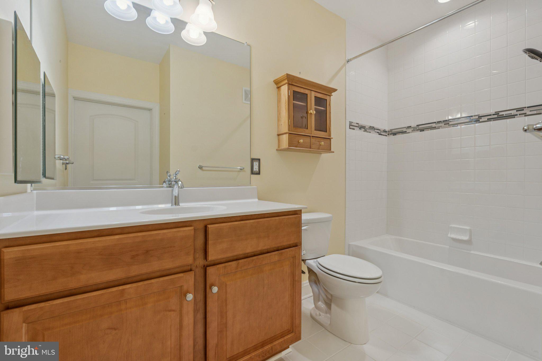 MACPHAIL WOODS - Residential