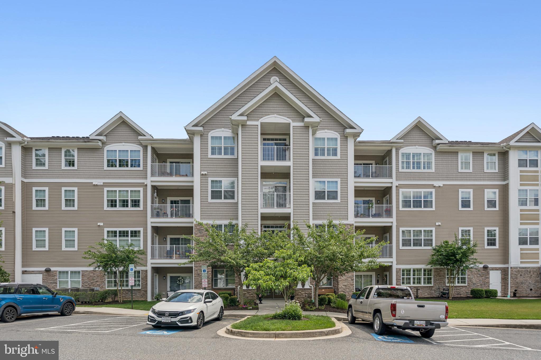MACPHAIL WOODS - Residential