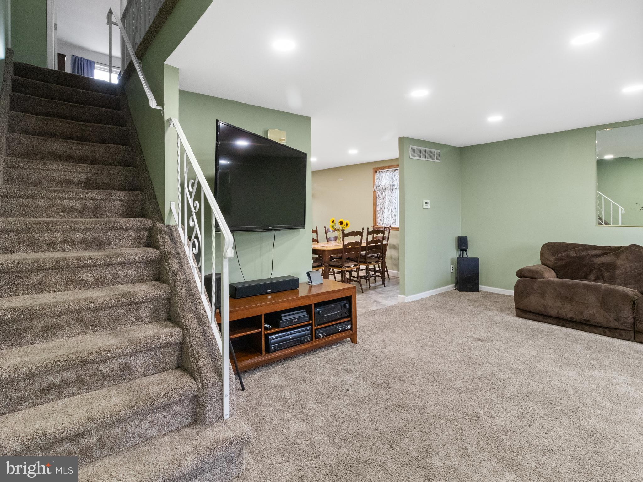 MILLBROOK - Residential