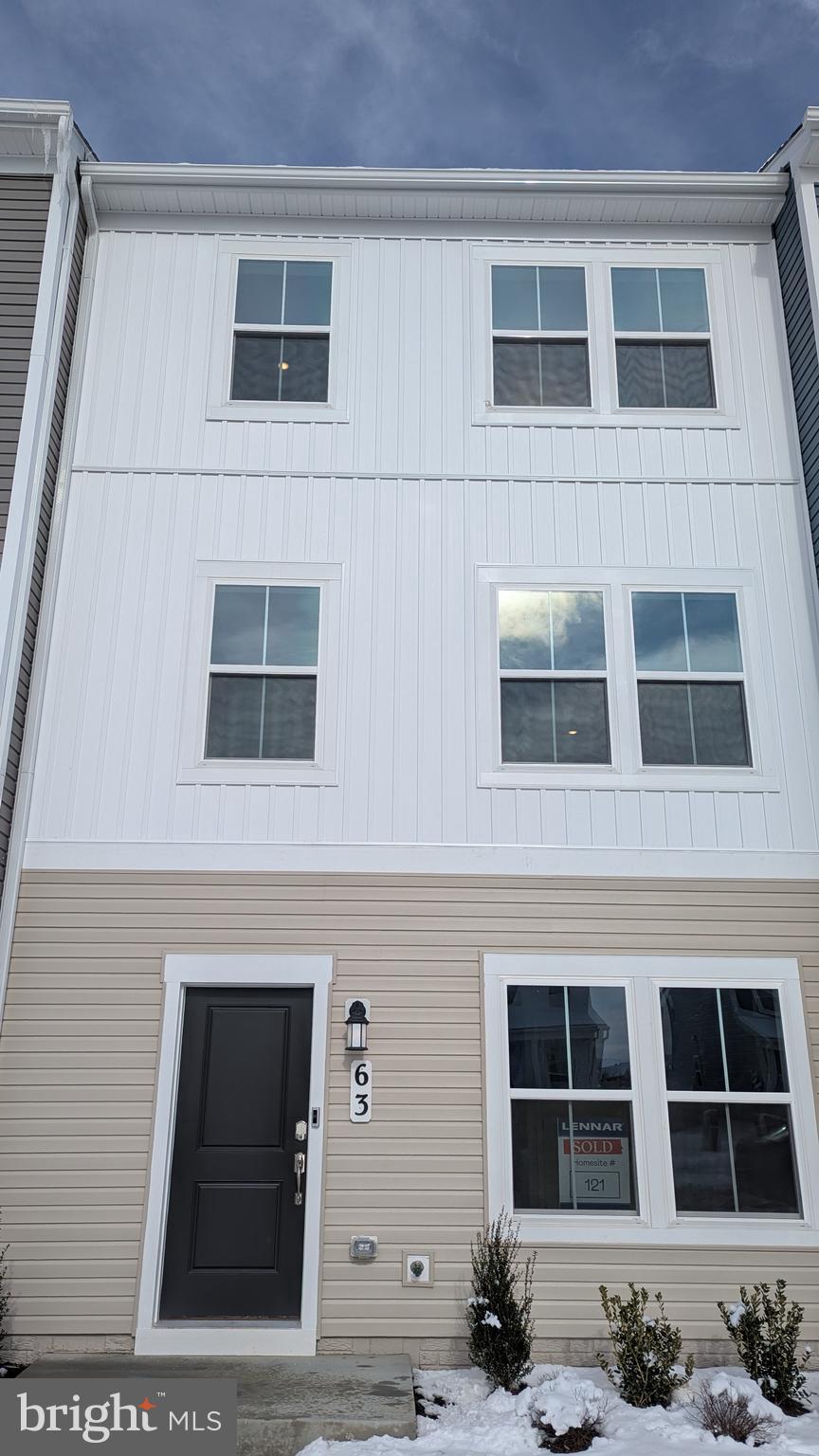 ** Open House Sunday 1 to 3 PM *** Available now, Luxury New Construction, Sunny and Spacious  3 Bedroom, 2.5 Bath, 2 Car Garage Townhome in Shenandoah Springs by Lennar Homes community.
 Modern kitchen with stainless steel appliances. Light colored cabinets. Granite countertops. Large kitchen island. Large Living Area and a Half bath on Main level. Upper level has Three bedrooms and Two Full bath. Master Bedroom with attached luxury bath and large walk-in closet. Two additional Bedroom with a common hallway bath and Washer Dryer room completes the upper level. Large Deck,  Attached Garage parking .Near rt 340 and all the major shops. To Schedule a Showing Pls text or Email.