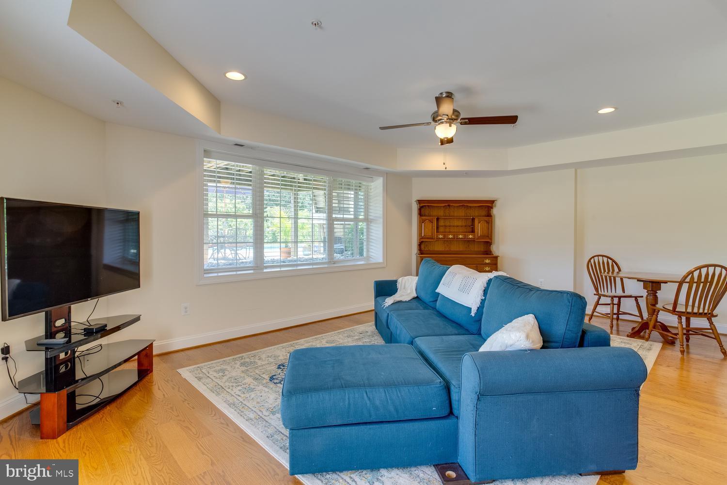 CAROLINES CROSSING - Residential