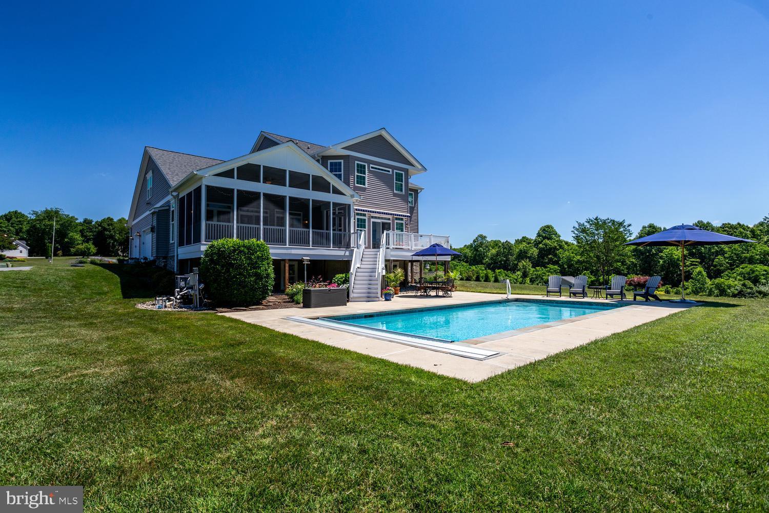 CAROLINES CROSSING - Residential