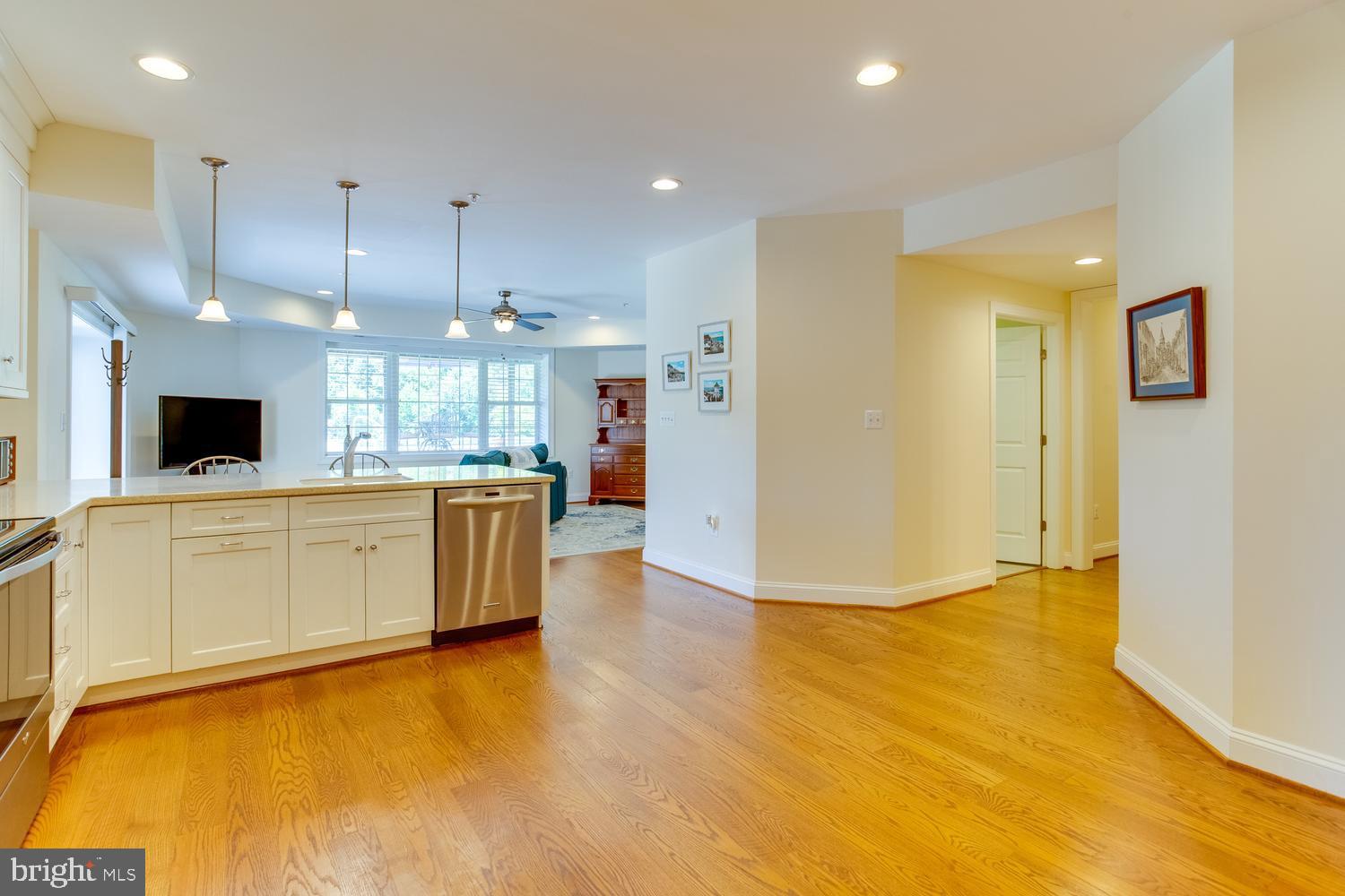 CAROLINES CROSSING - Residential