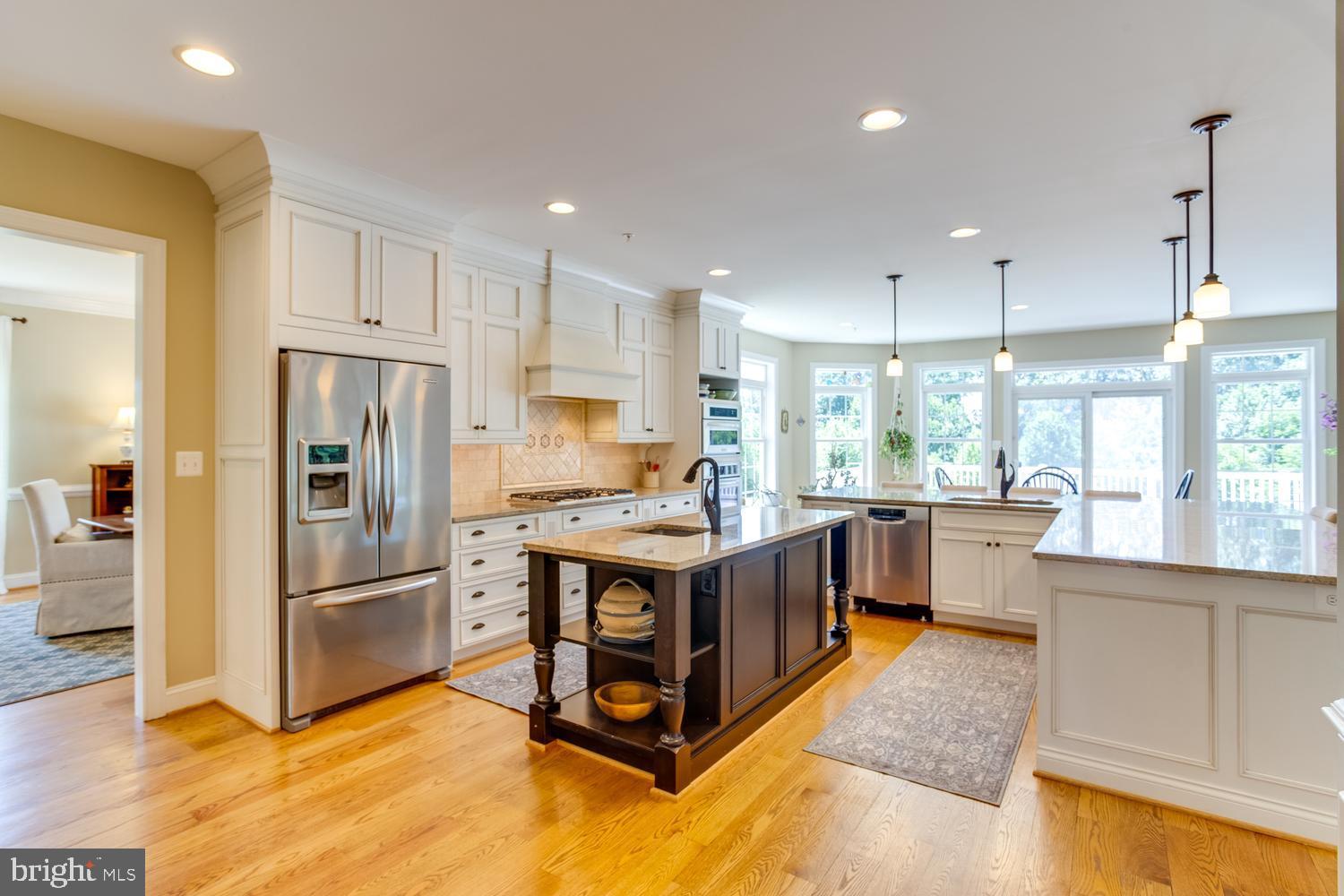CAROLINES CROSSING - Residential