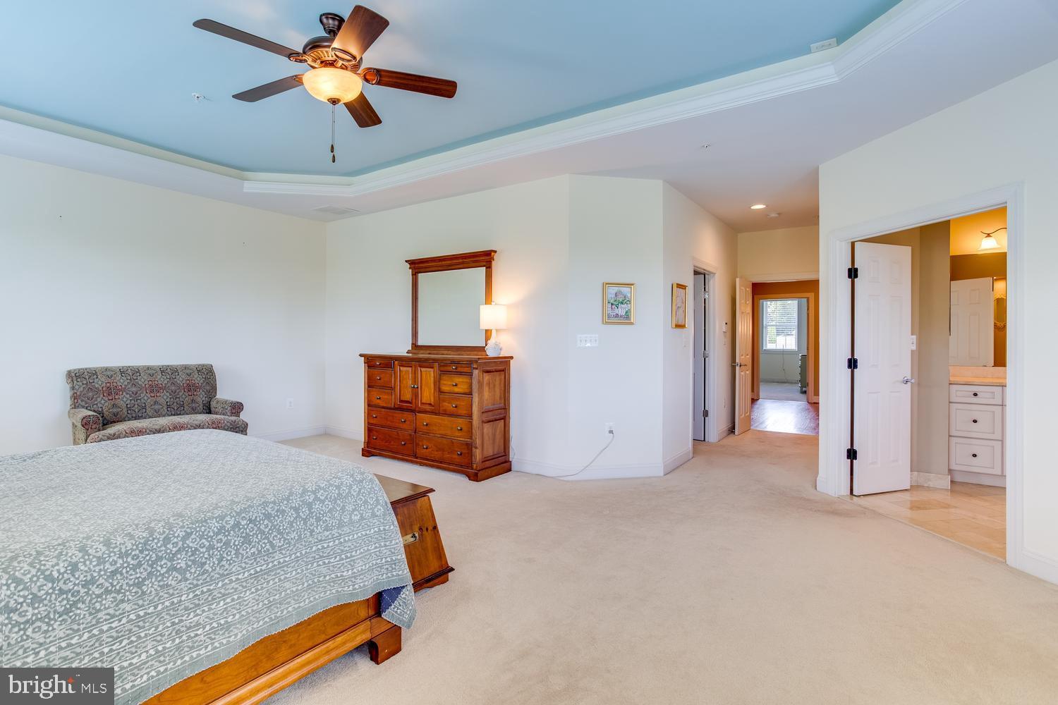 CAROLINES CROSSING - Residential