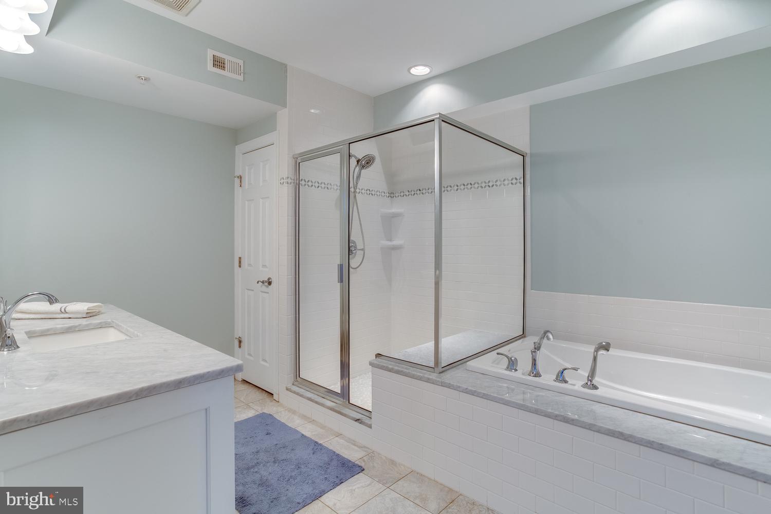 CAROLINES CROSSING - Residential