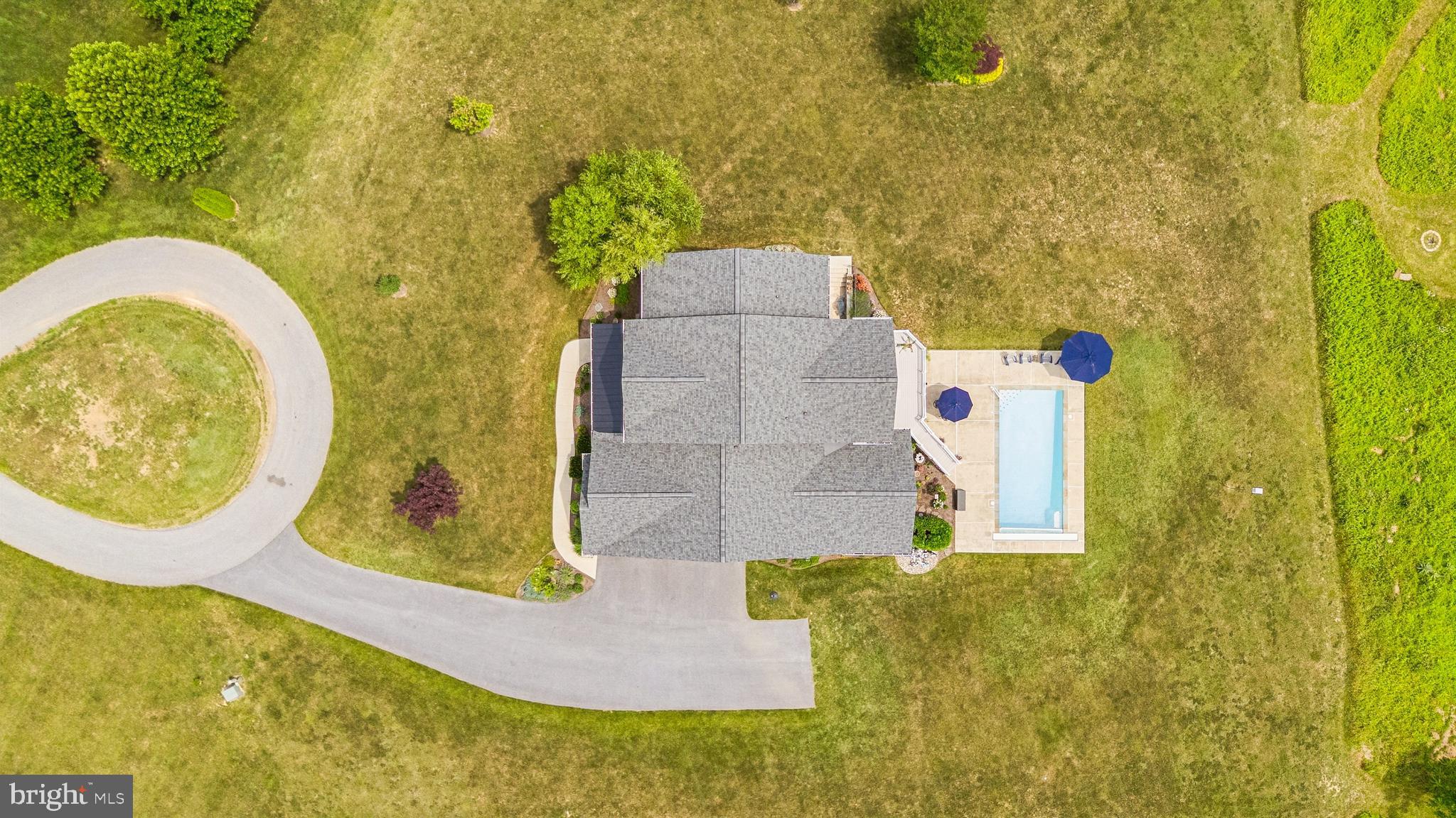 CAROLINES CROSSING - Residential