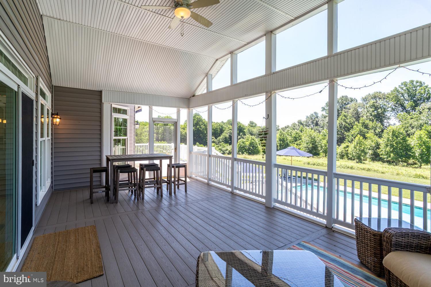 CAROLINES CROSSING - Residential
