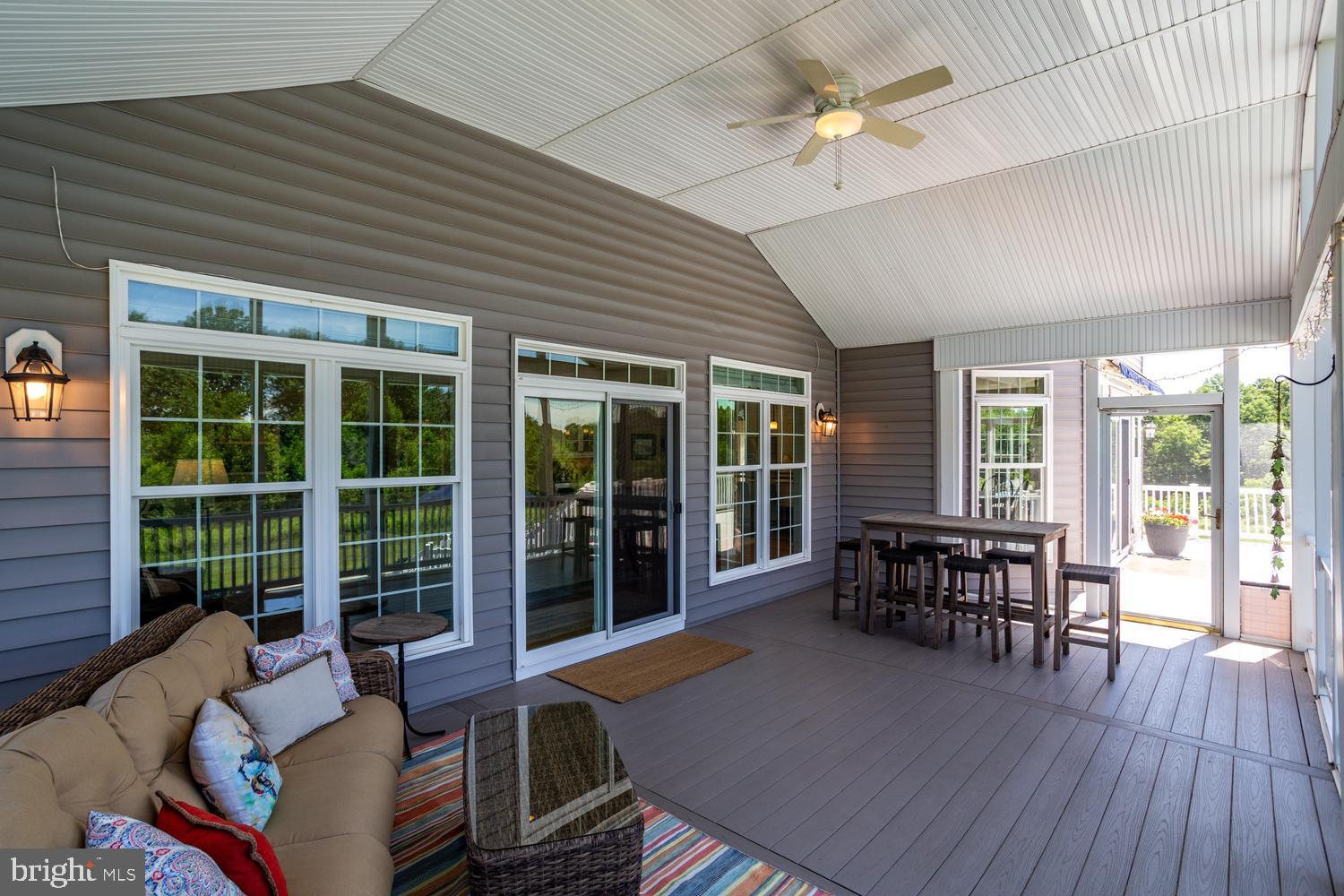CAROLINES CROSSING - Residential