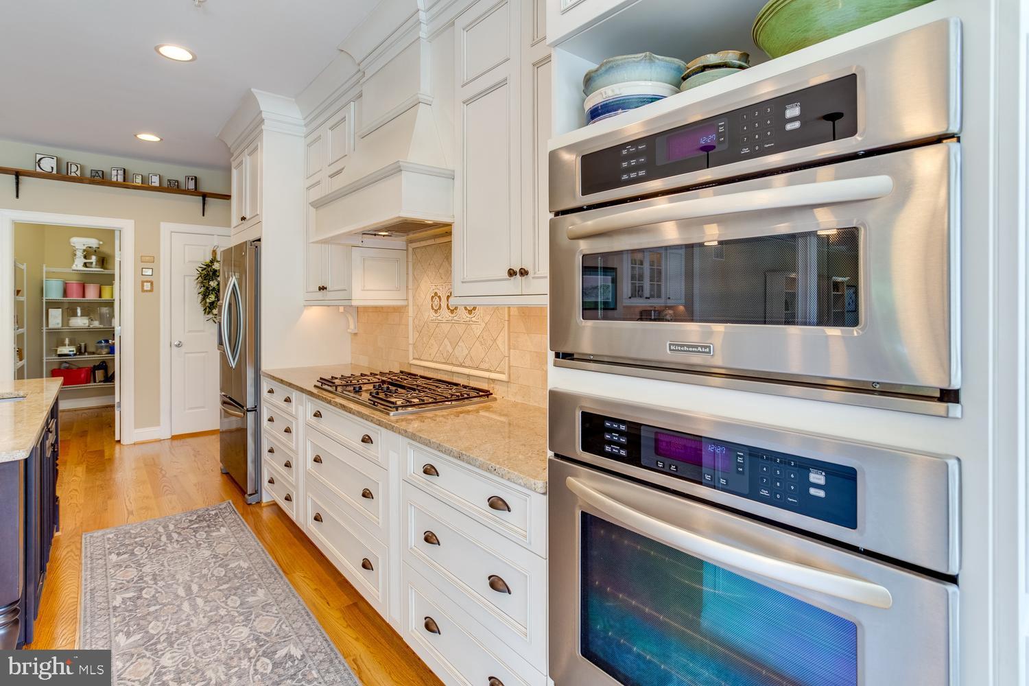 CAROLINES CROSSING - Residential