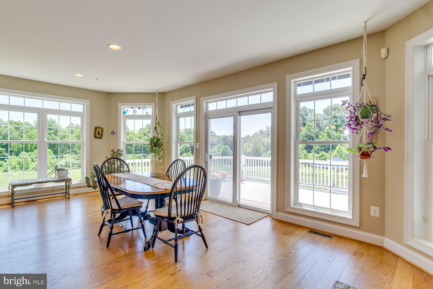 CAROLINES CROSSING - Residential