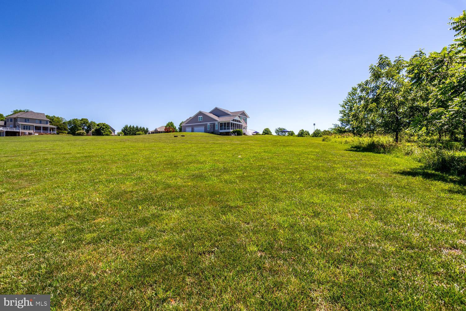 CAROLINES CROSSING - Residential